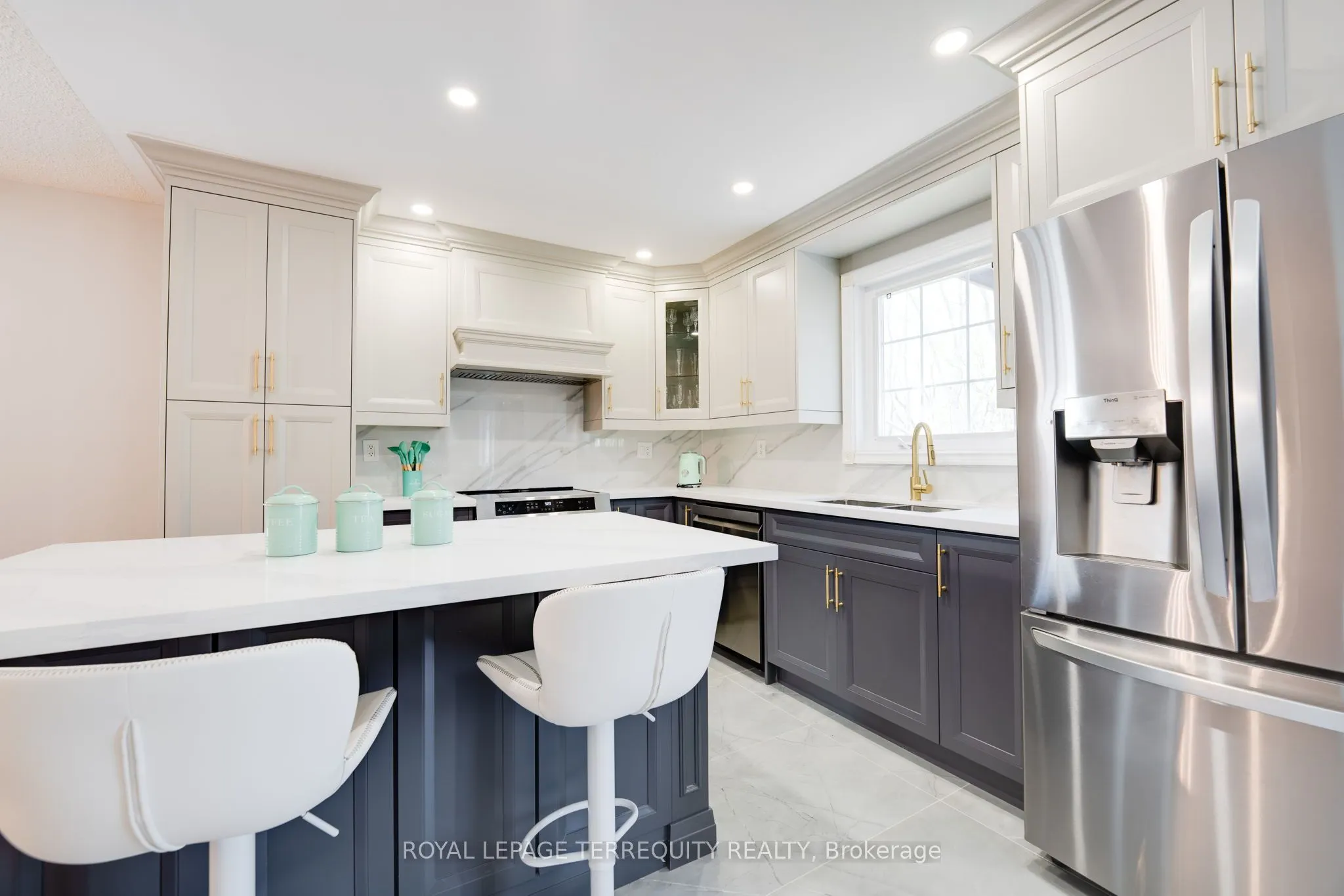 4242 Petersburg Crescent