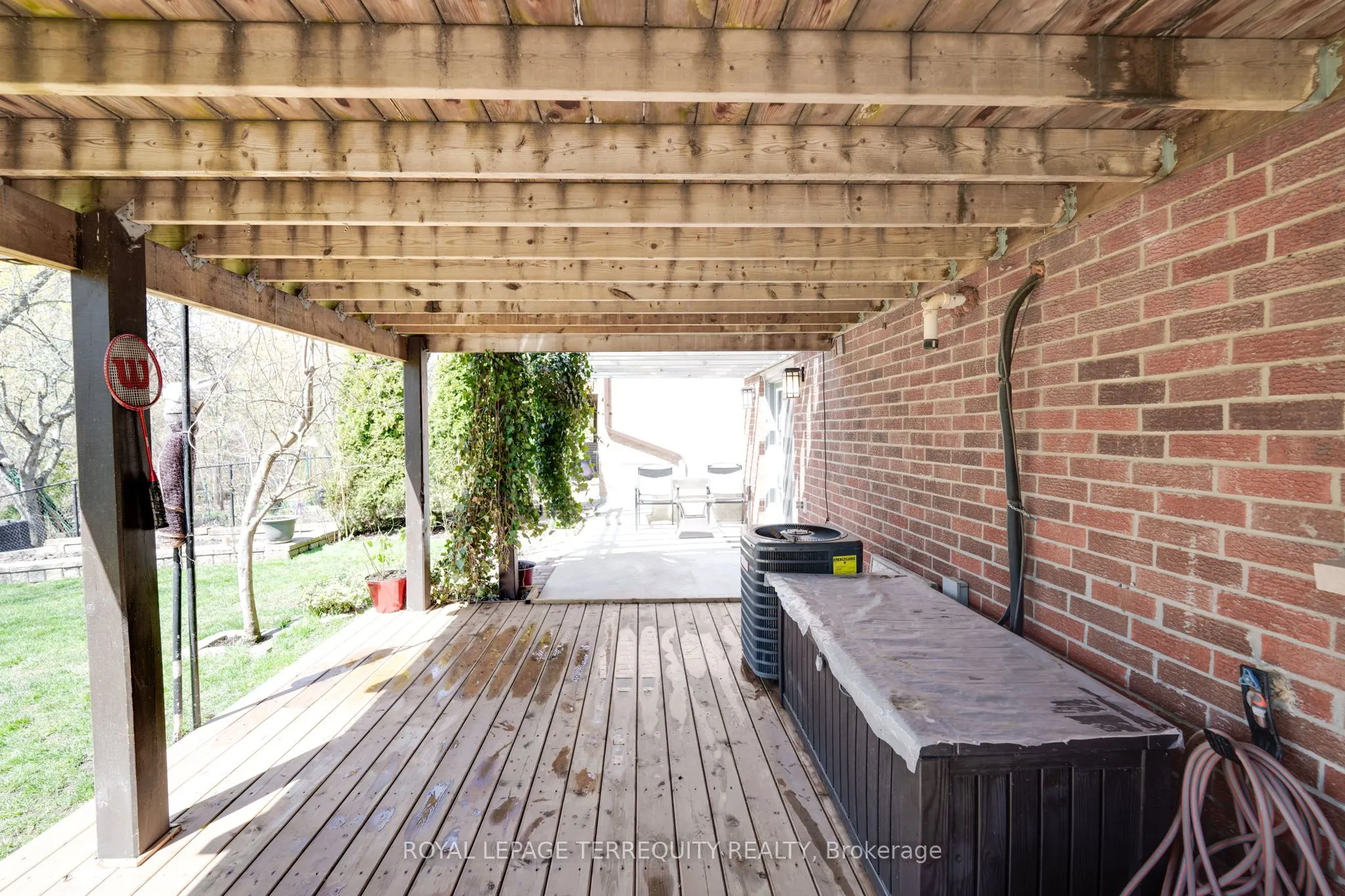 4242 Petersburg Crescent