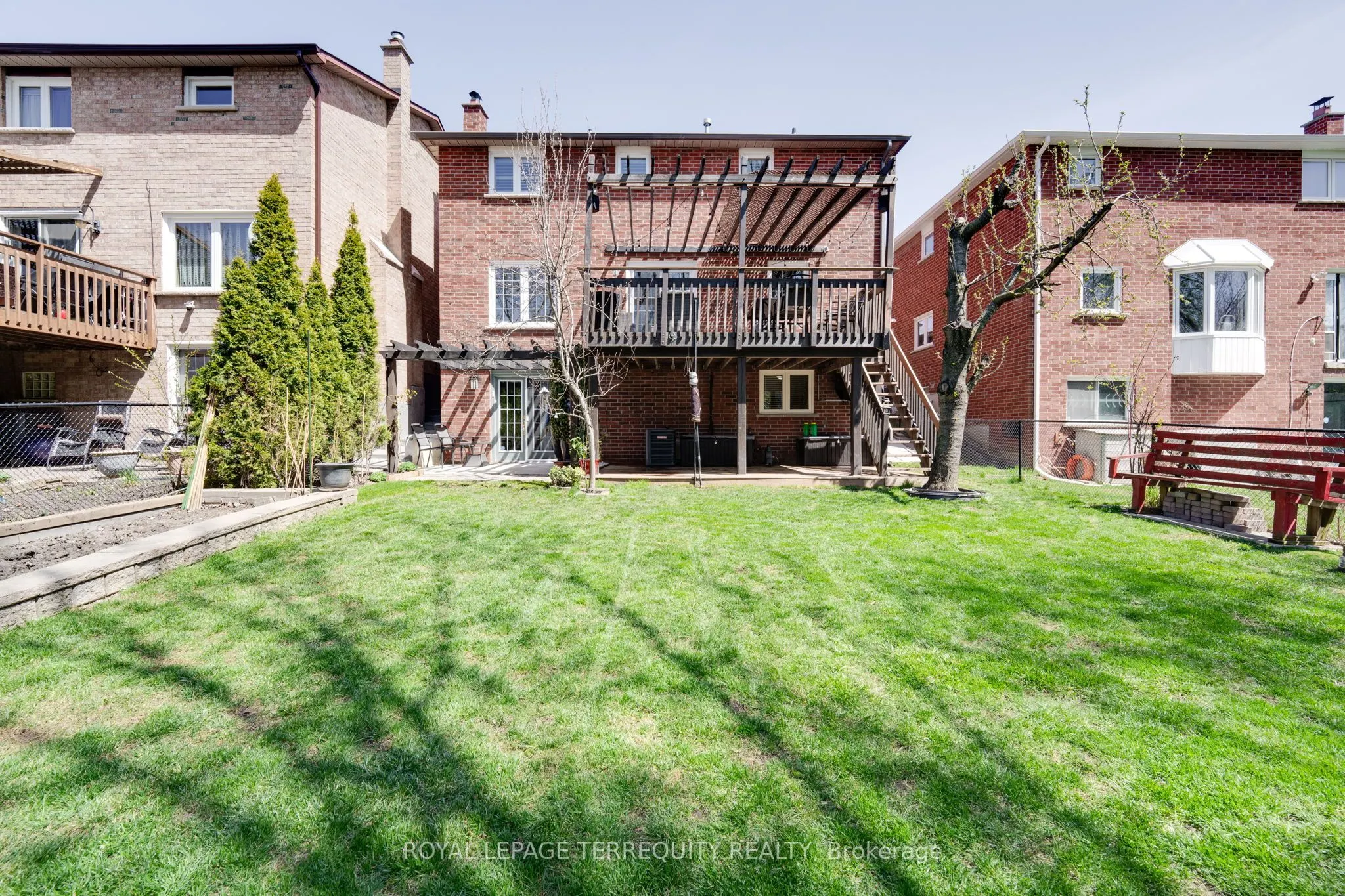 4242 Petersburg Crescent