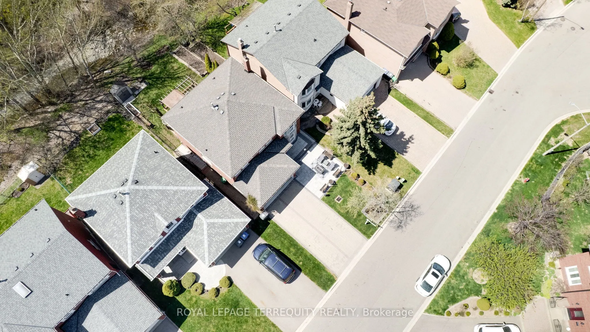 4242 Petersburg Crescent