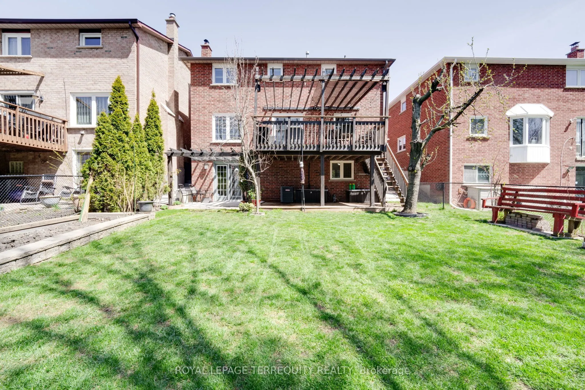 4242 Petersburg Crescent