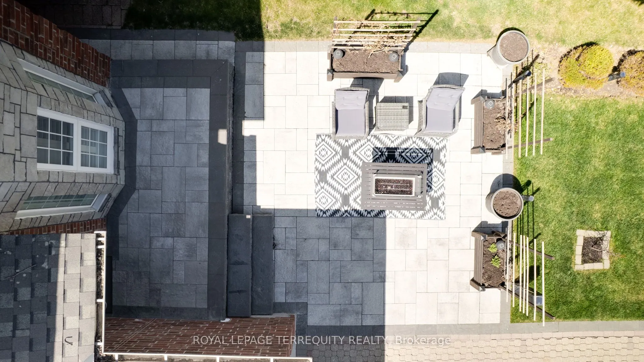 4242 Petersburg Crescent