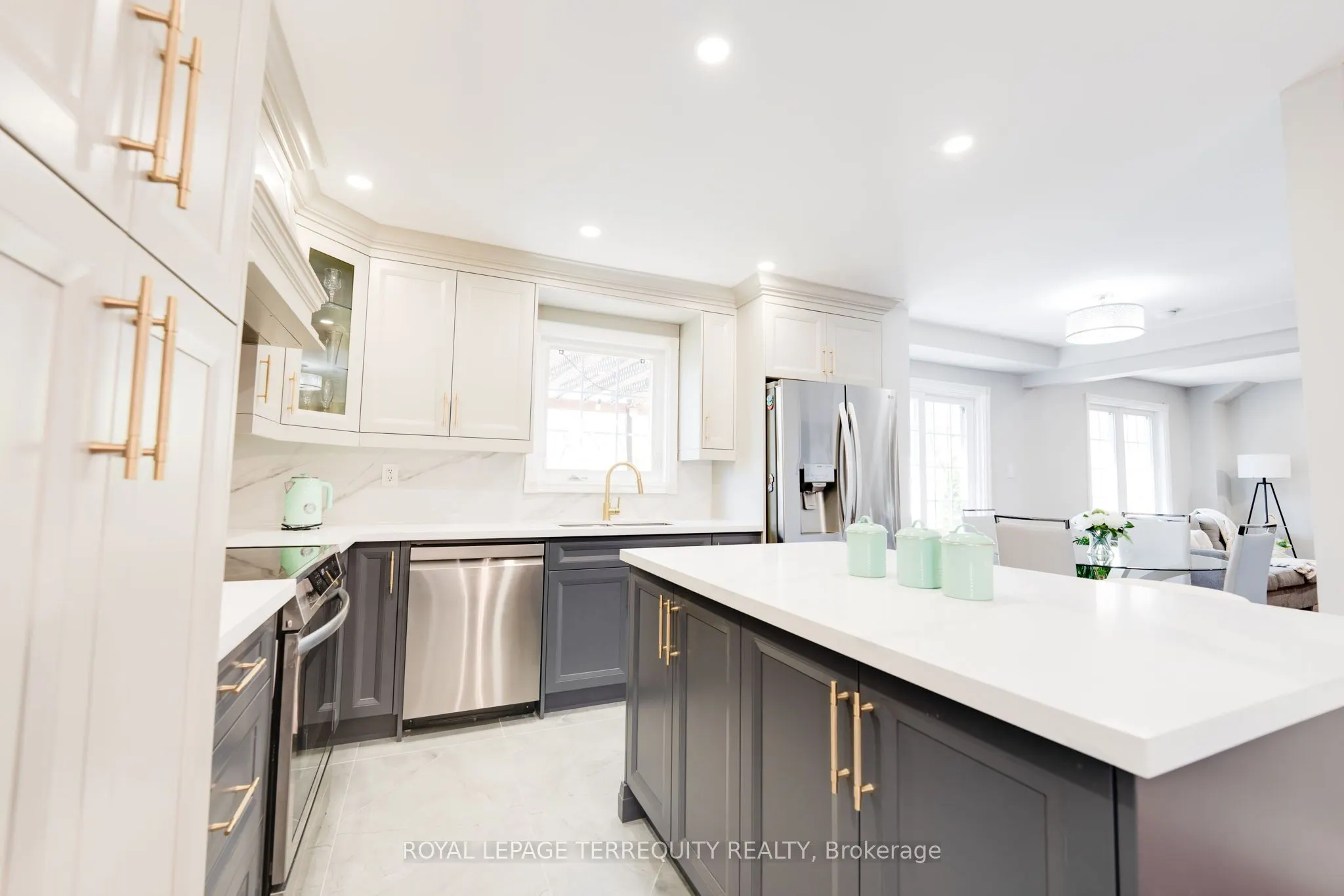 4242 Petersburg Crescent