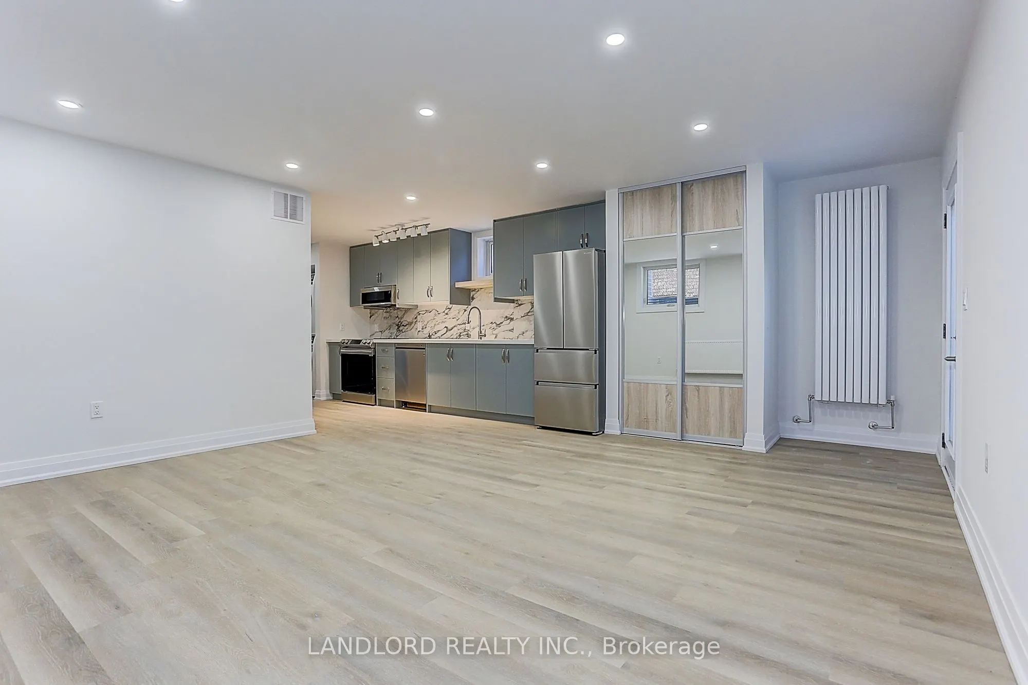 30 Lambton Avenue, #Lower