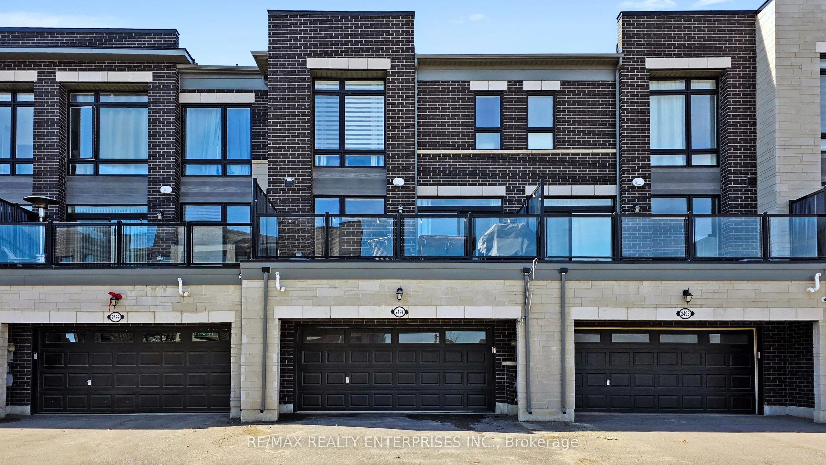 2497 Littlefield Crescent