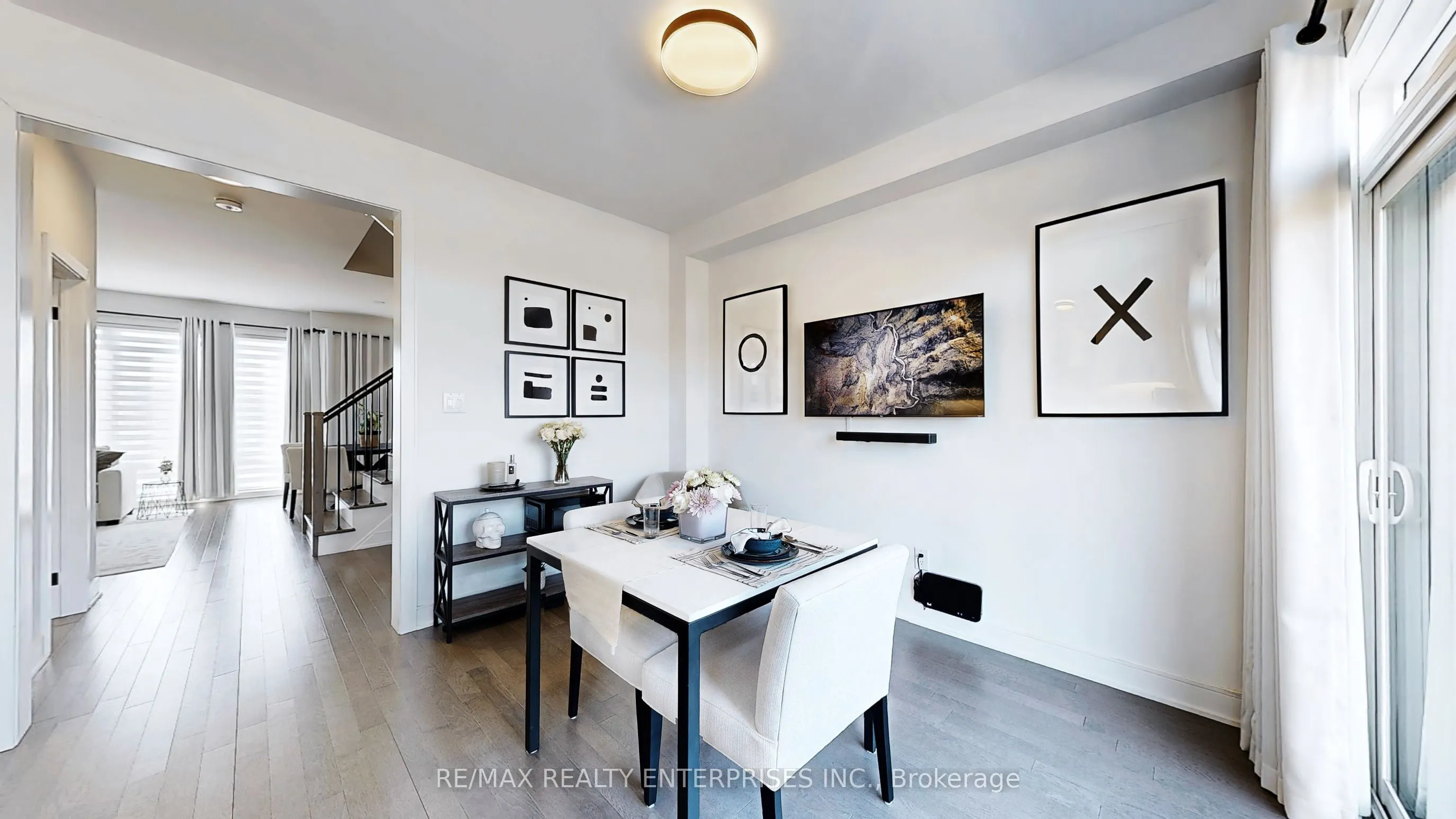 2497 Littlefield Crescent