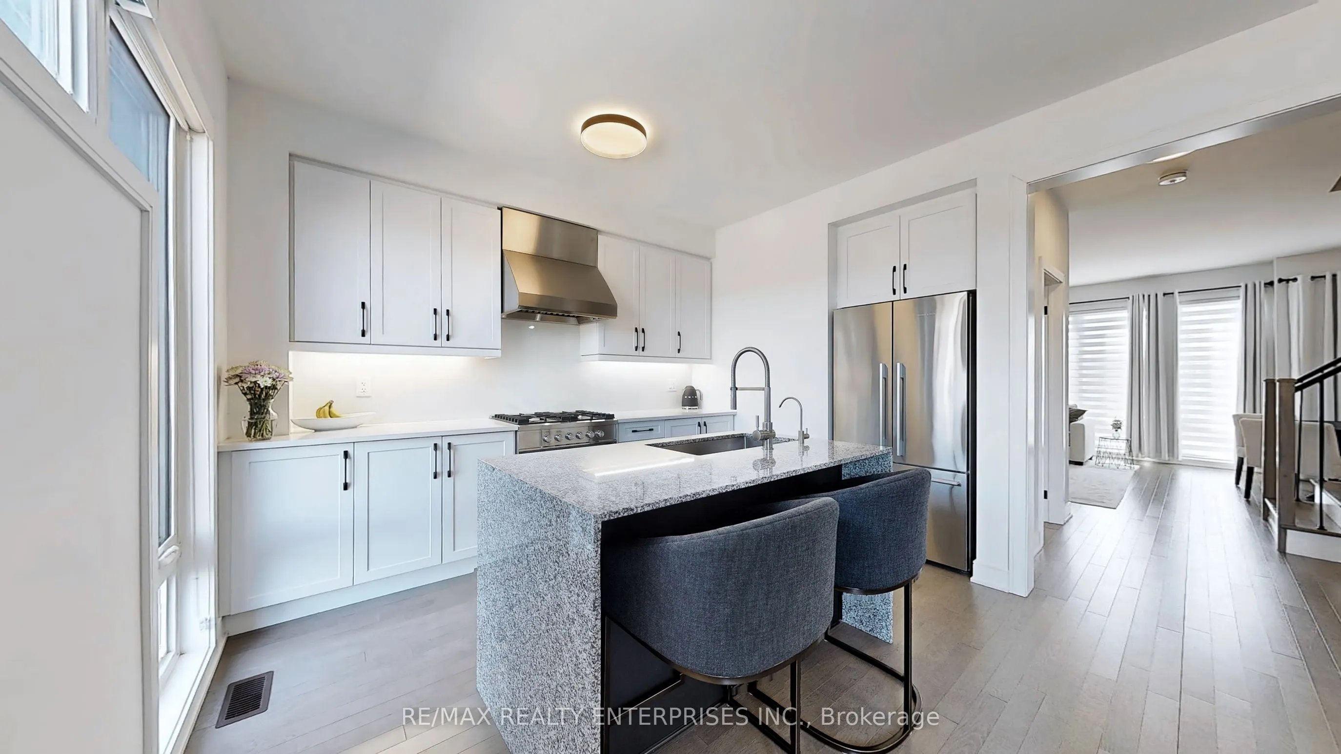 2497 Littlefield Crescent