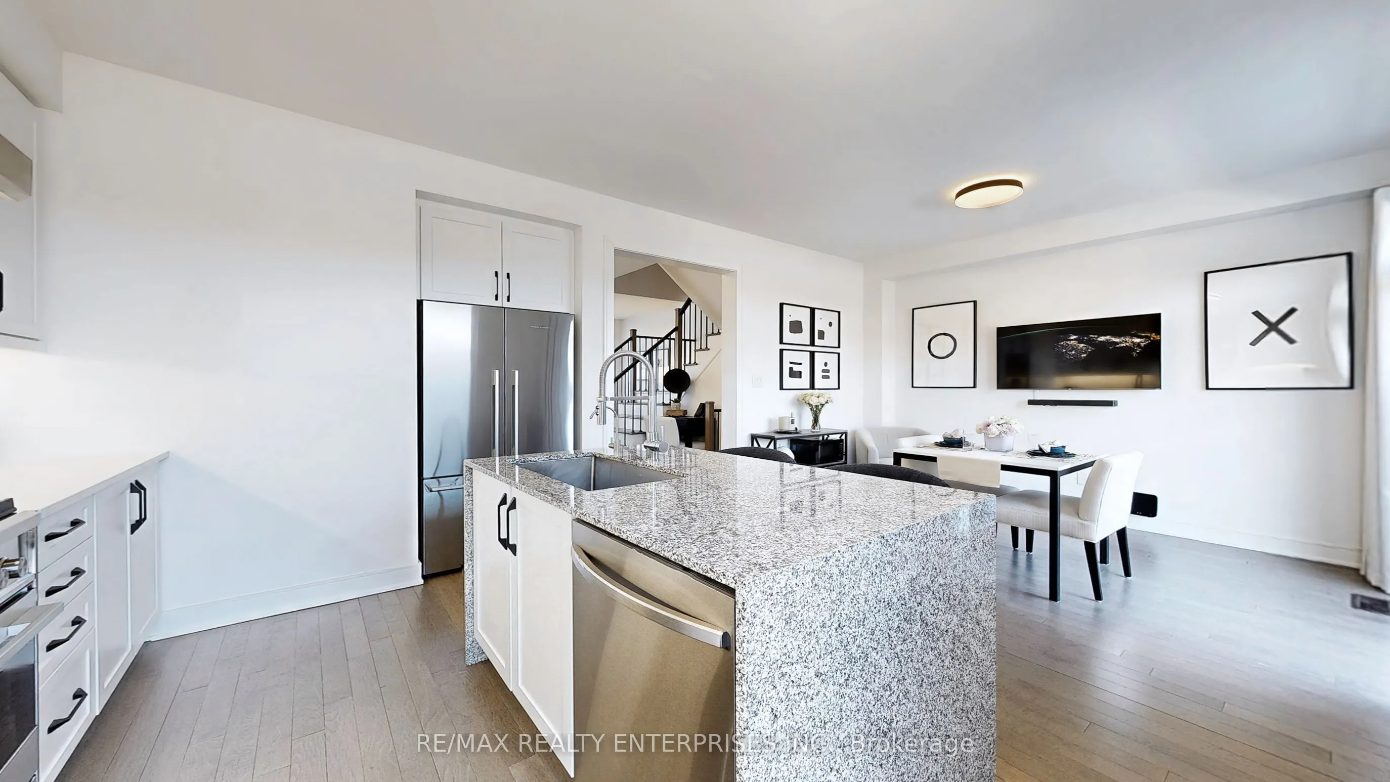2497 Littlefield Crescent