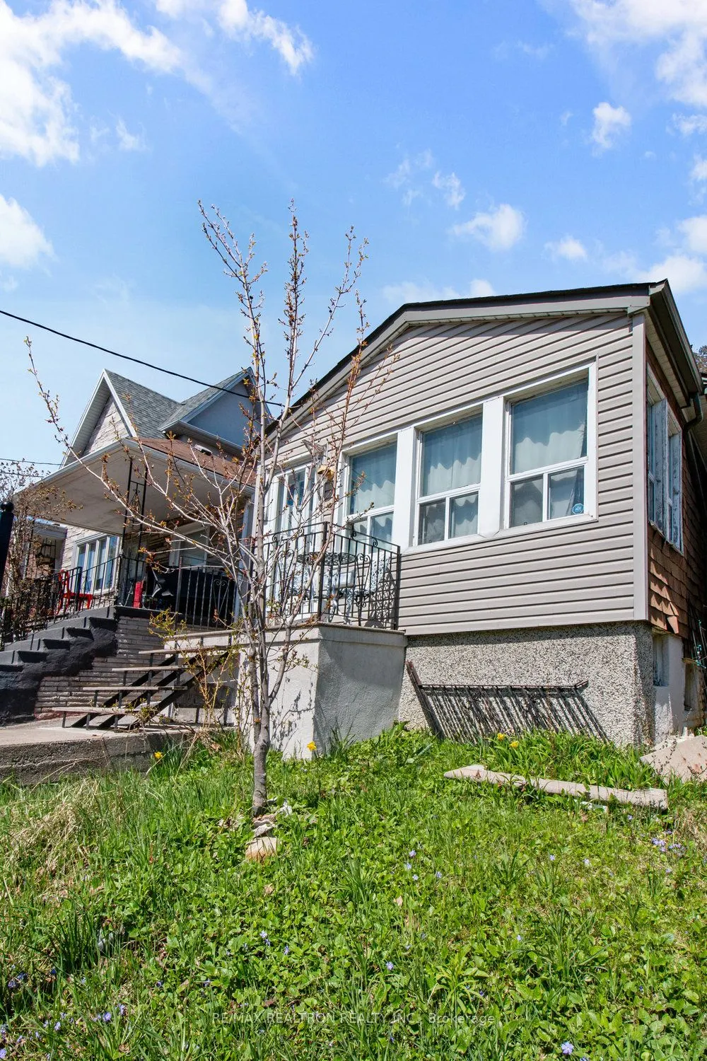 62 Livingstone Avenue