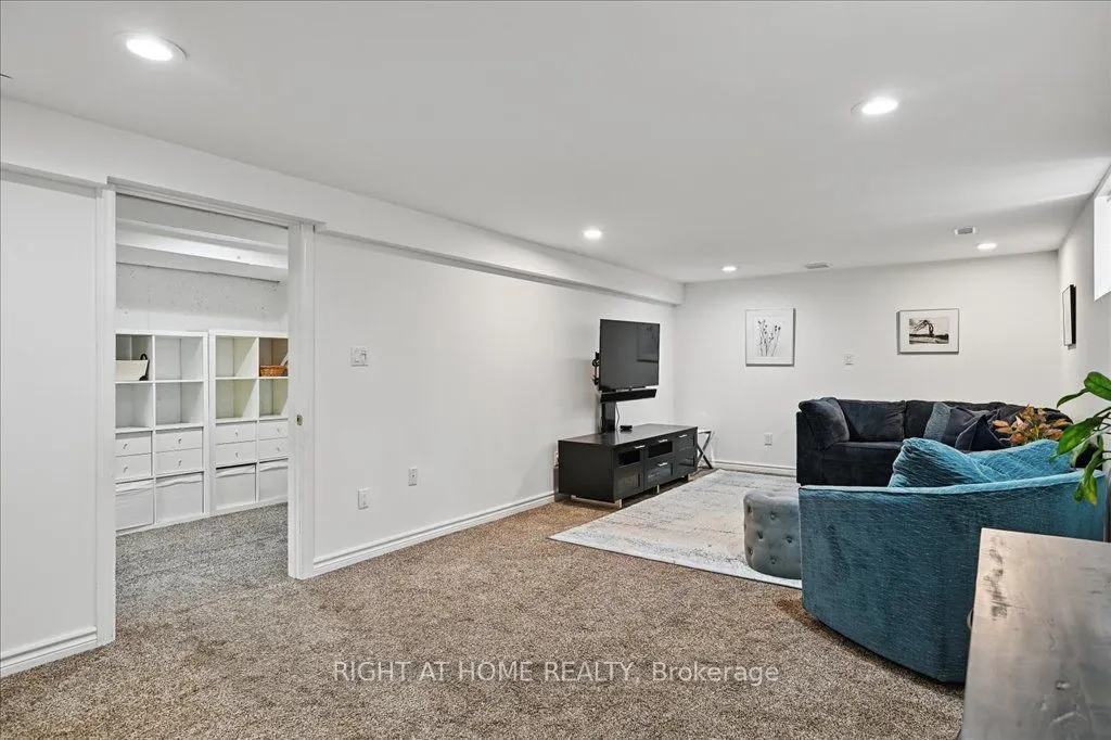 18 Owen Drive