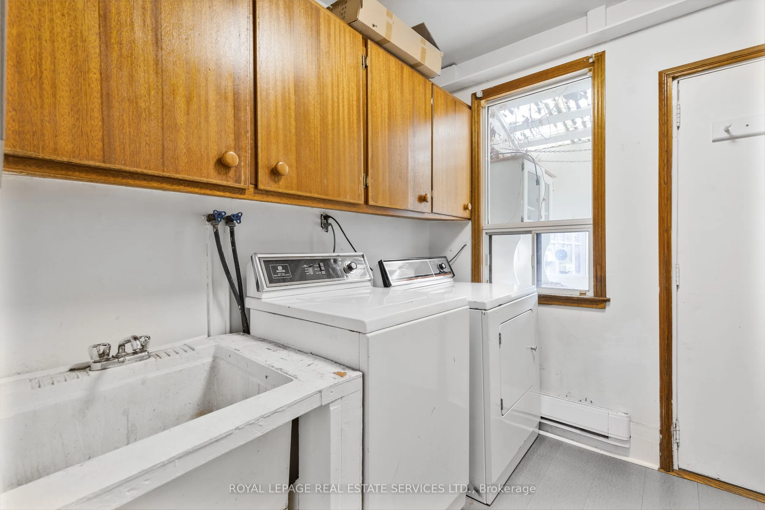 195 Islington Avenue