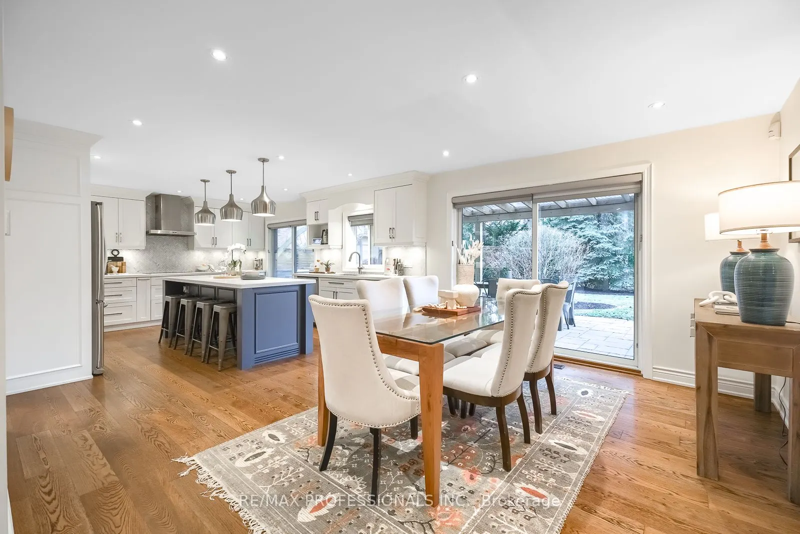 6 Ainsley Gardens