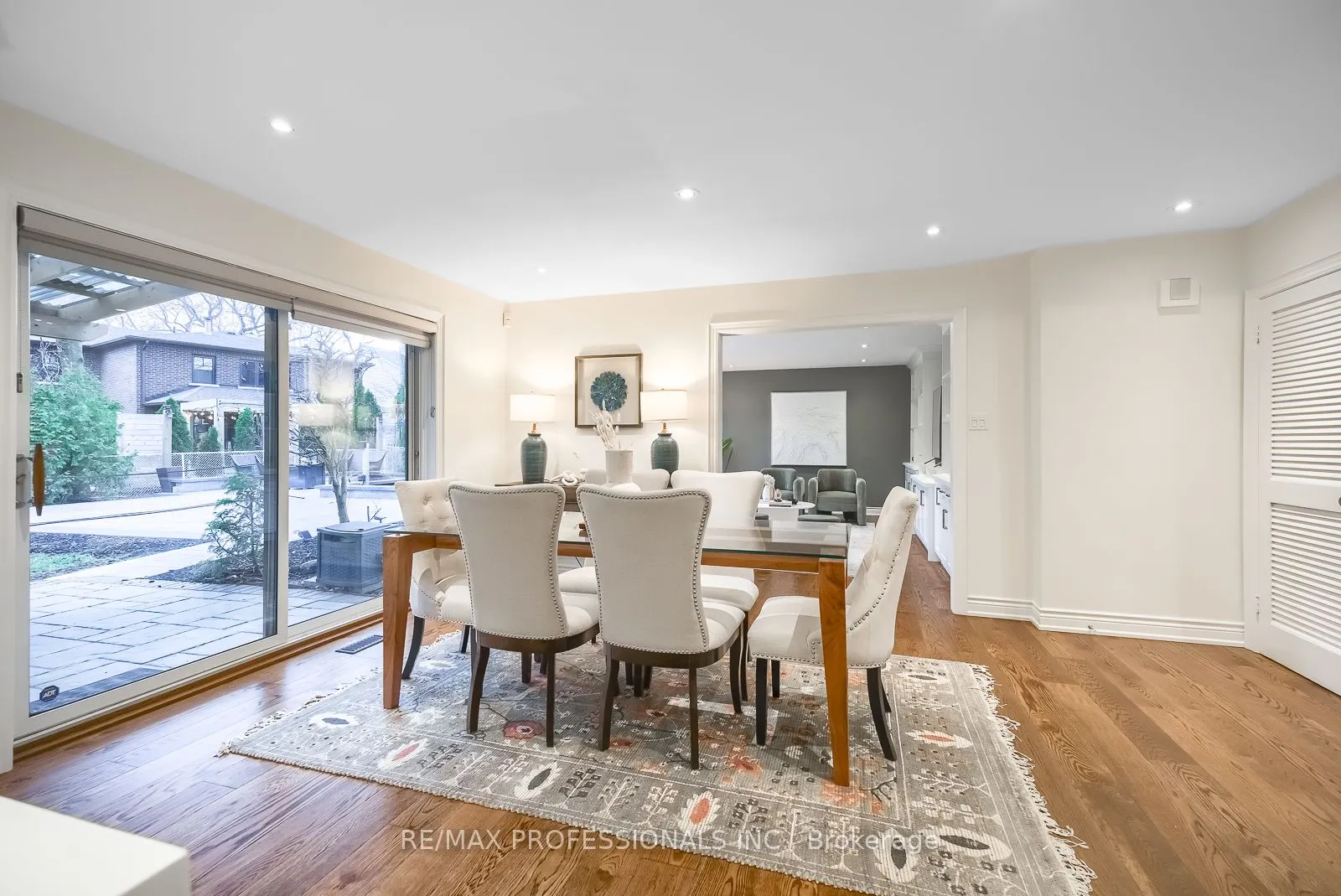 6 Ainsley Gardens
