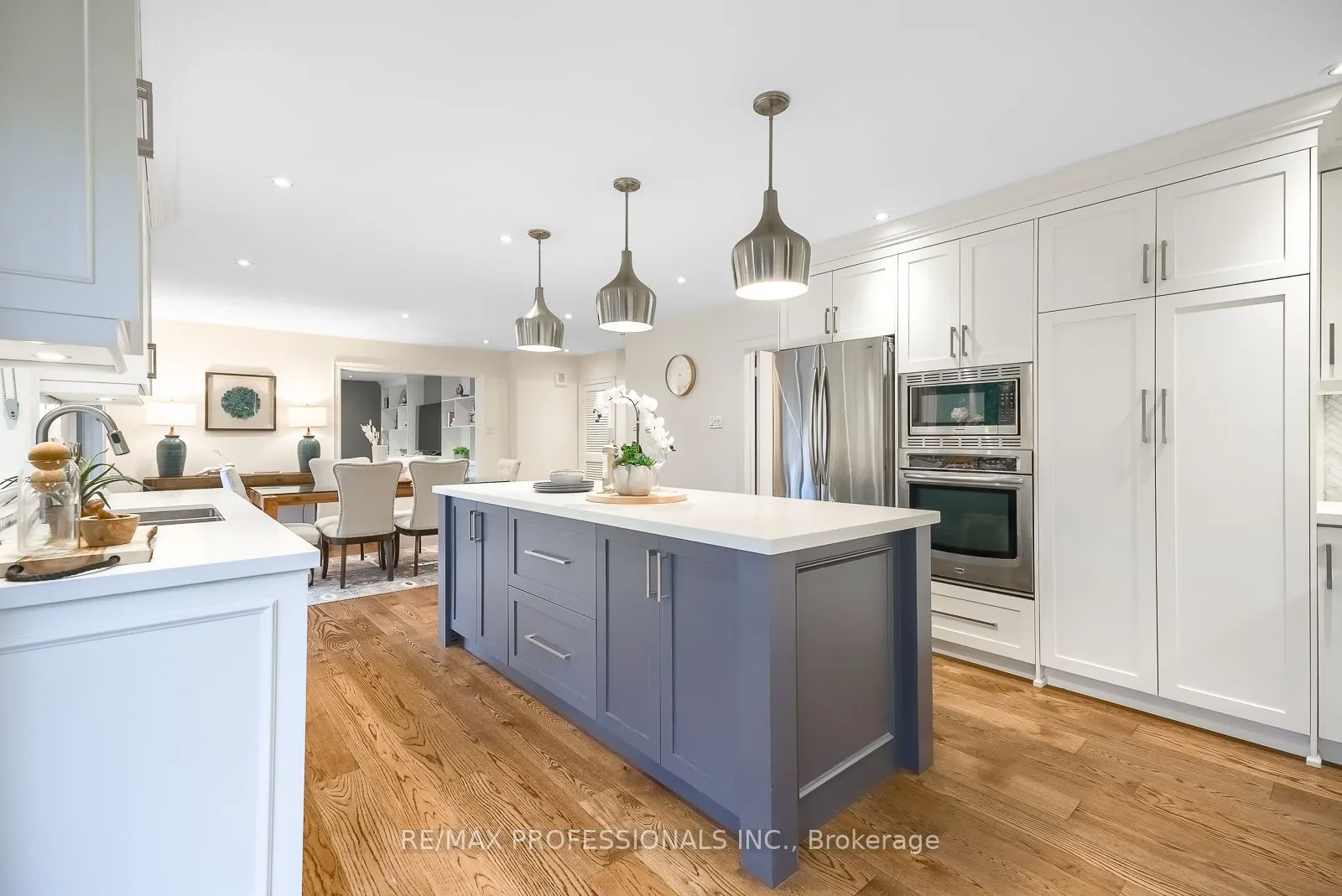 6 Ainsley Gardens