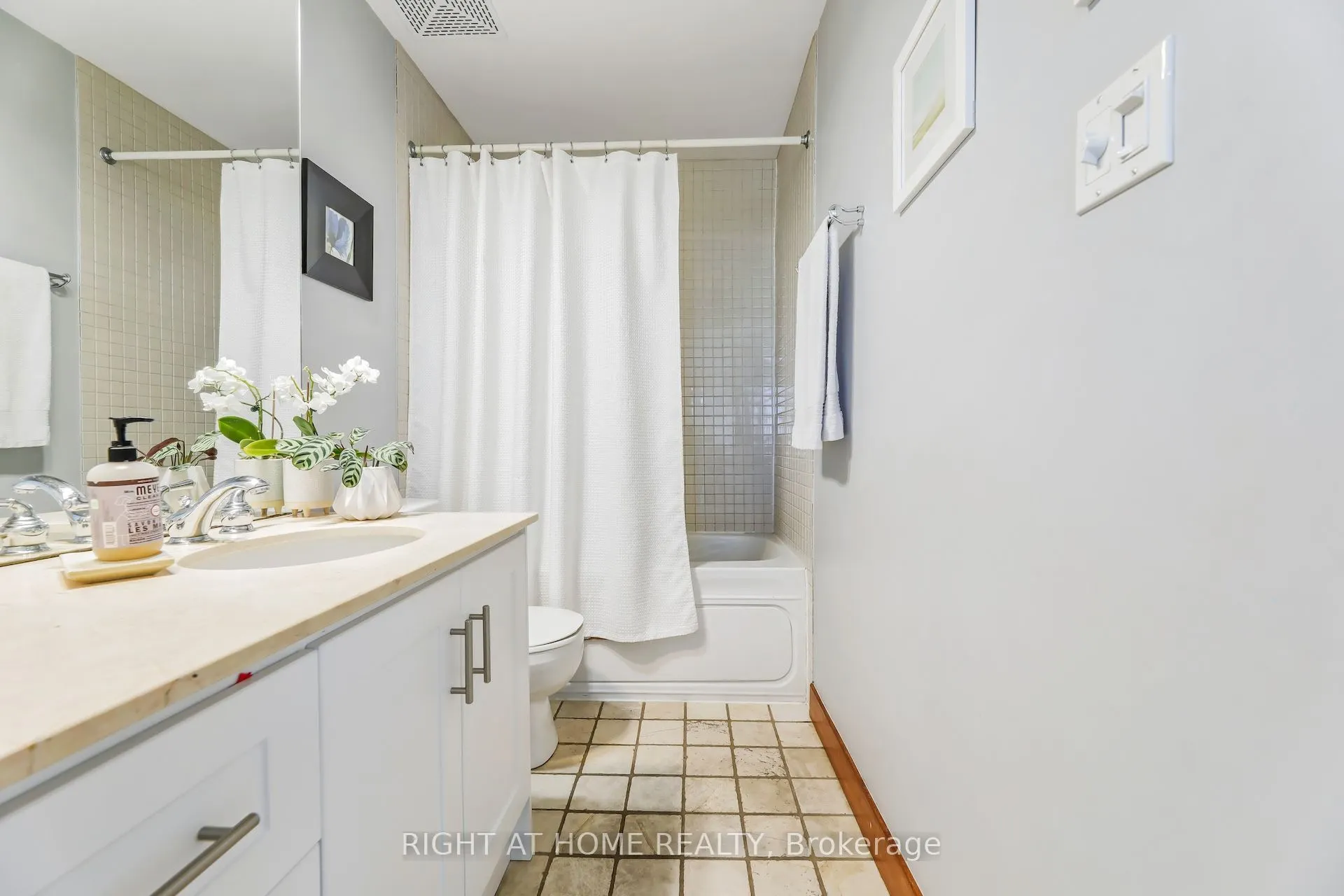 1 St Johns Road, #504