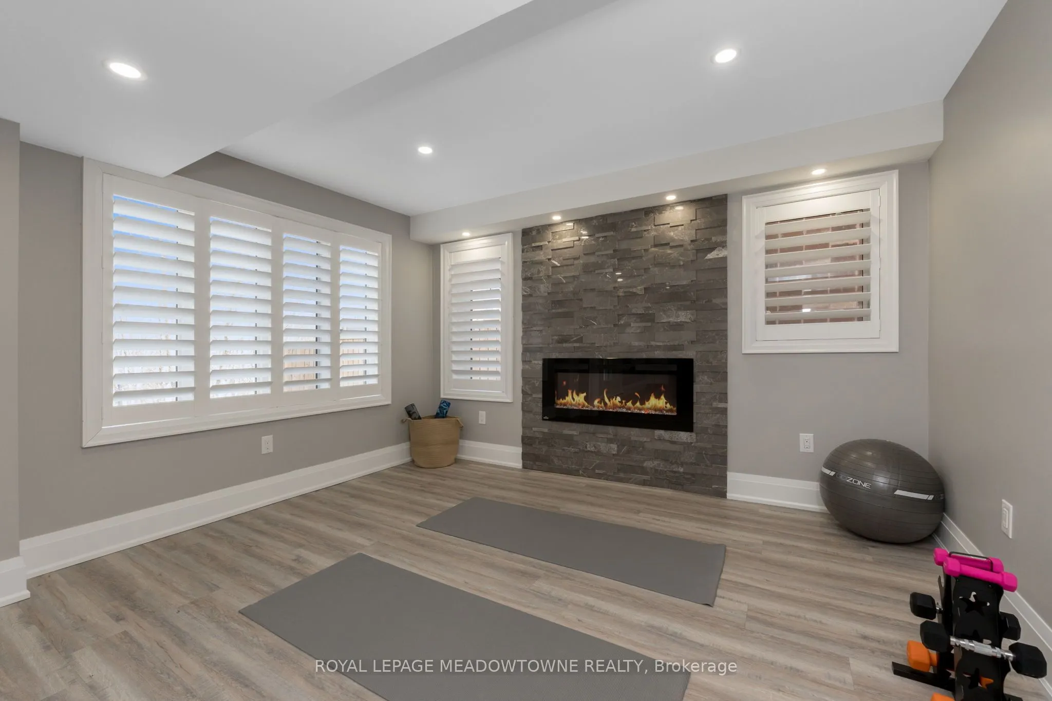 67 West Branch Drive