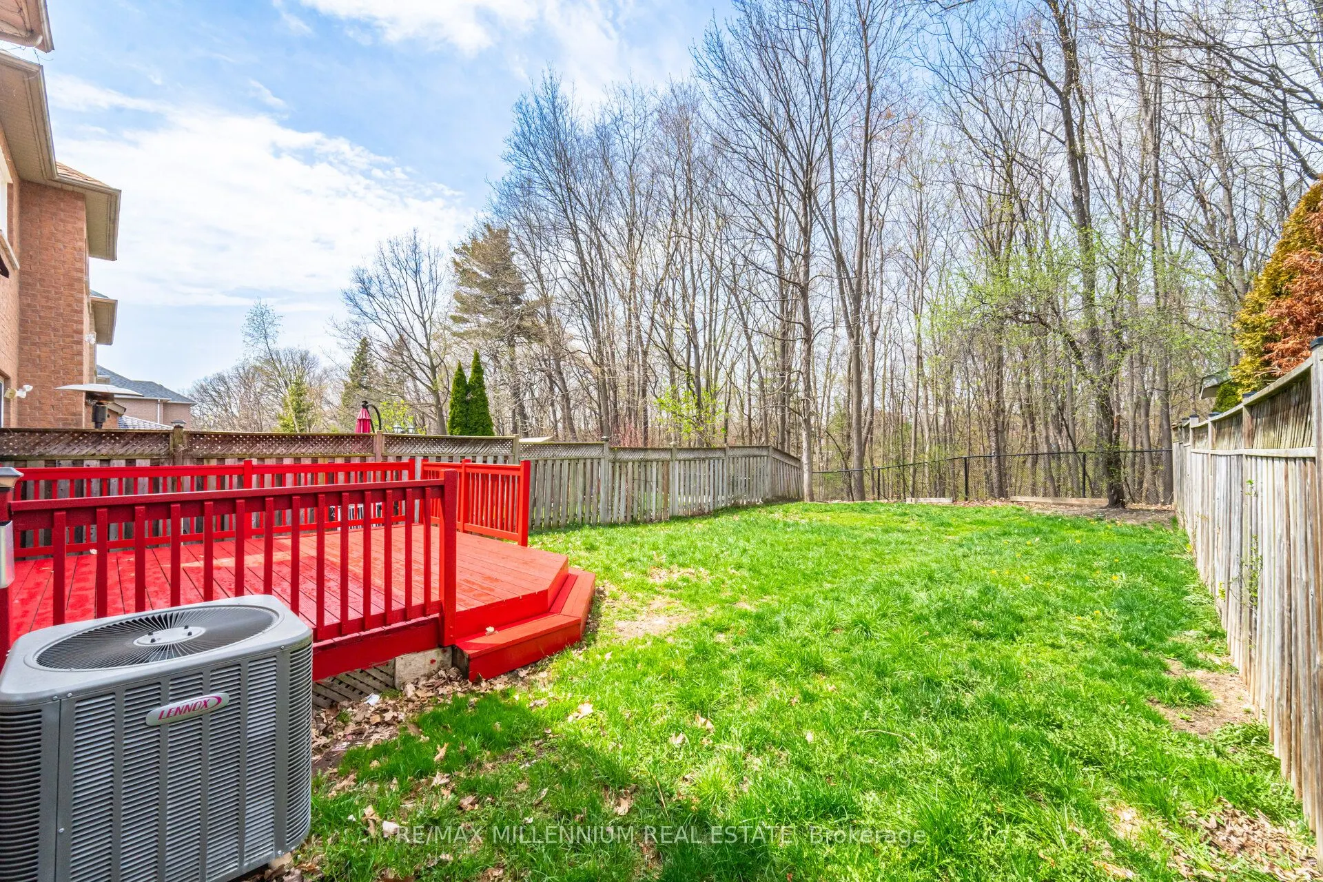 961 Knotty Pine Grove