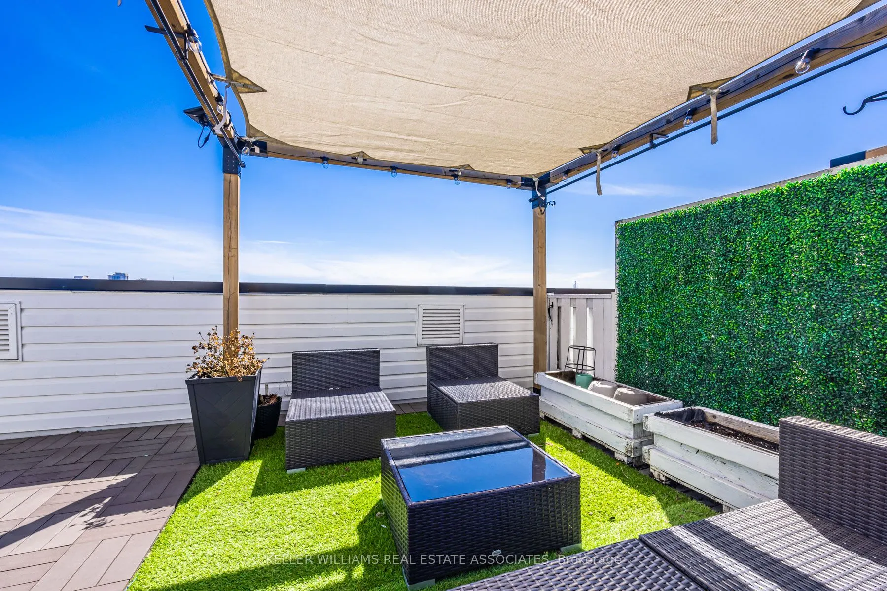 760 Lawrence Avenue W, #15