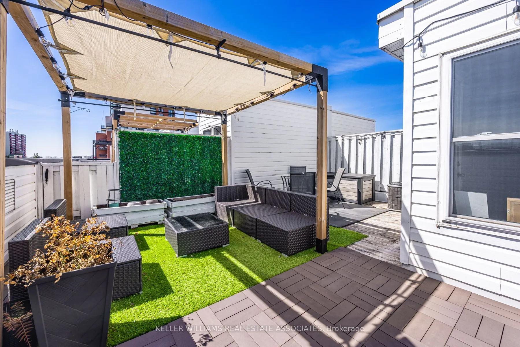 760 Lawrence Avenue W, #15