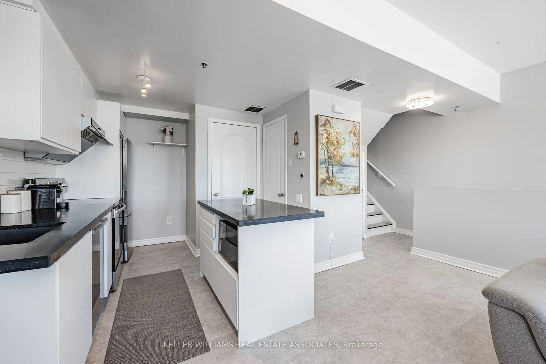 760 Lawrence Avenue W, #15