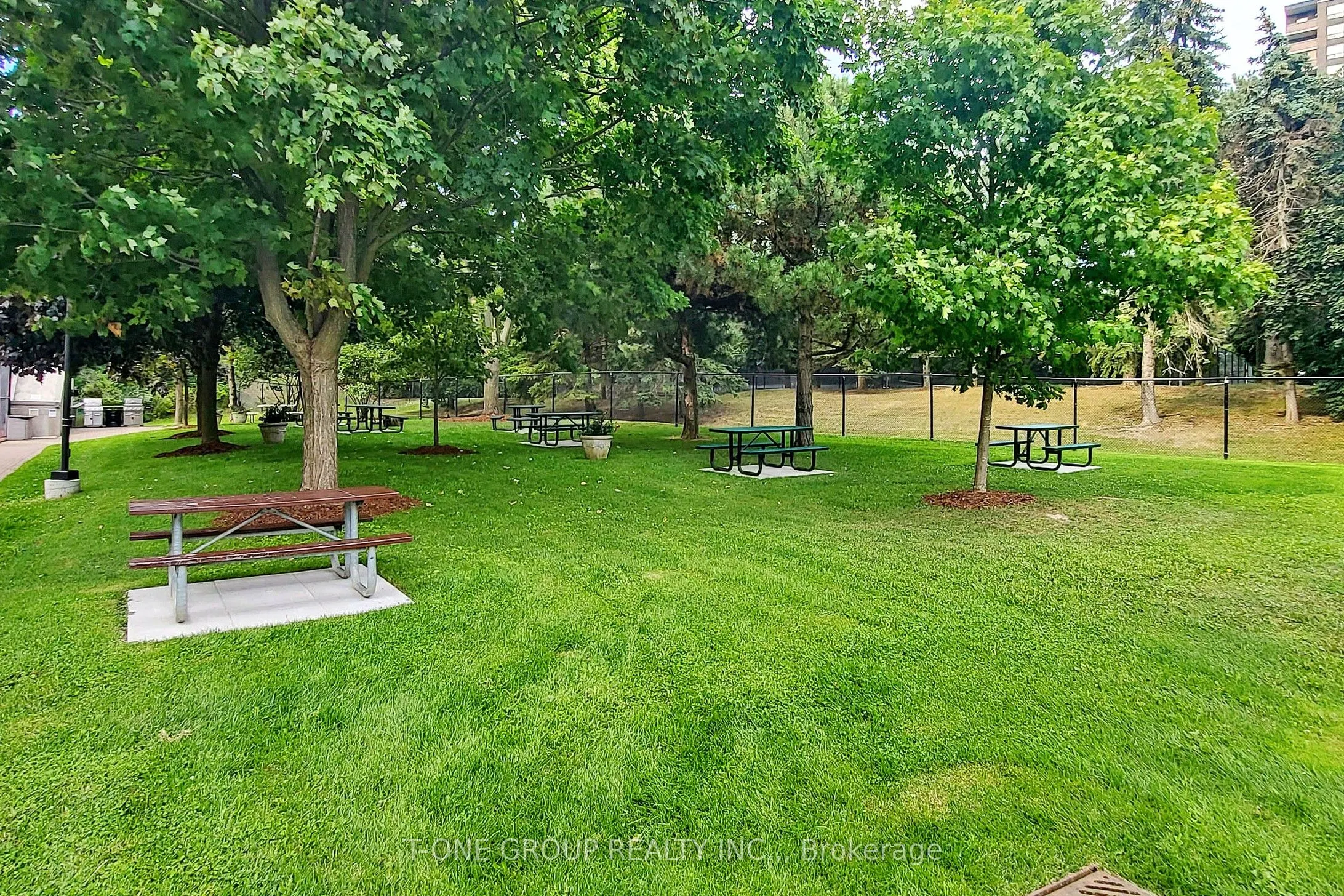 1485 Lakeshore Road E #1117
