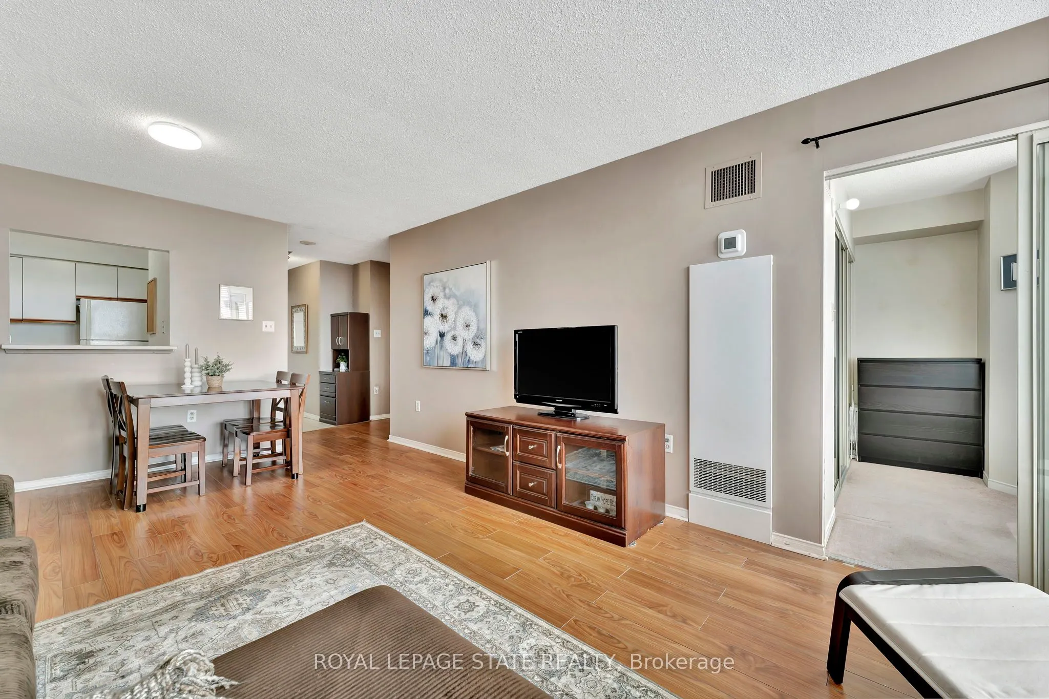 1270 Maple Crossing Boulevard, #1610
