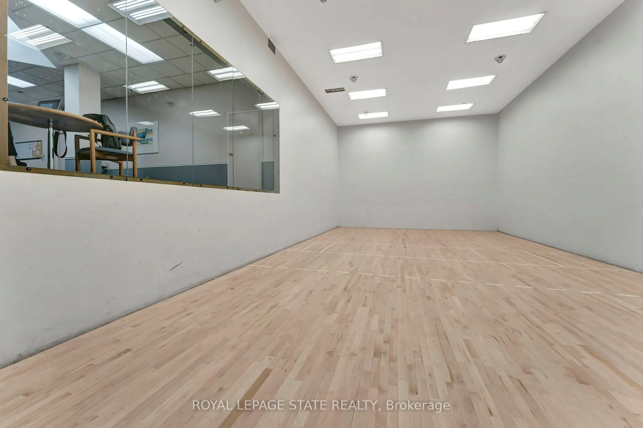 1270 Maple Crossing Boulevard, #1610