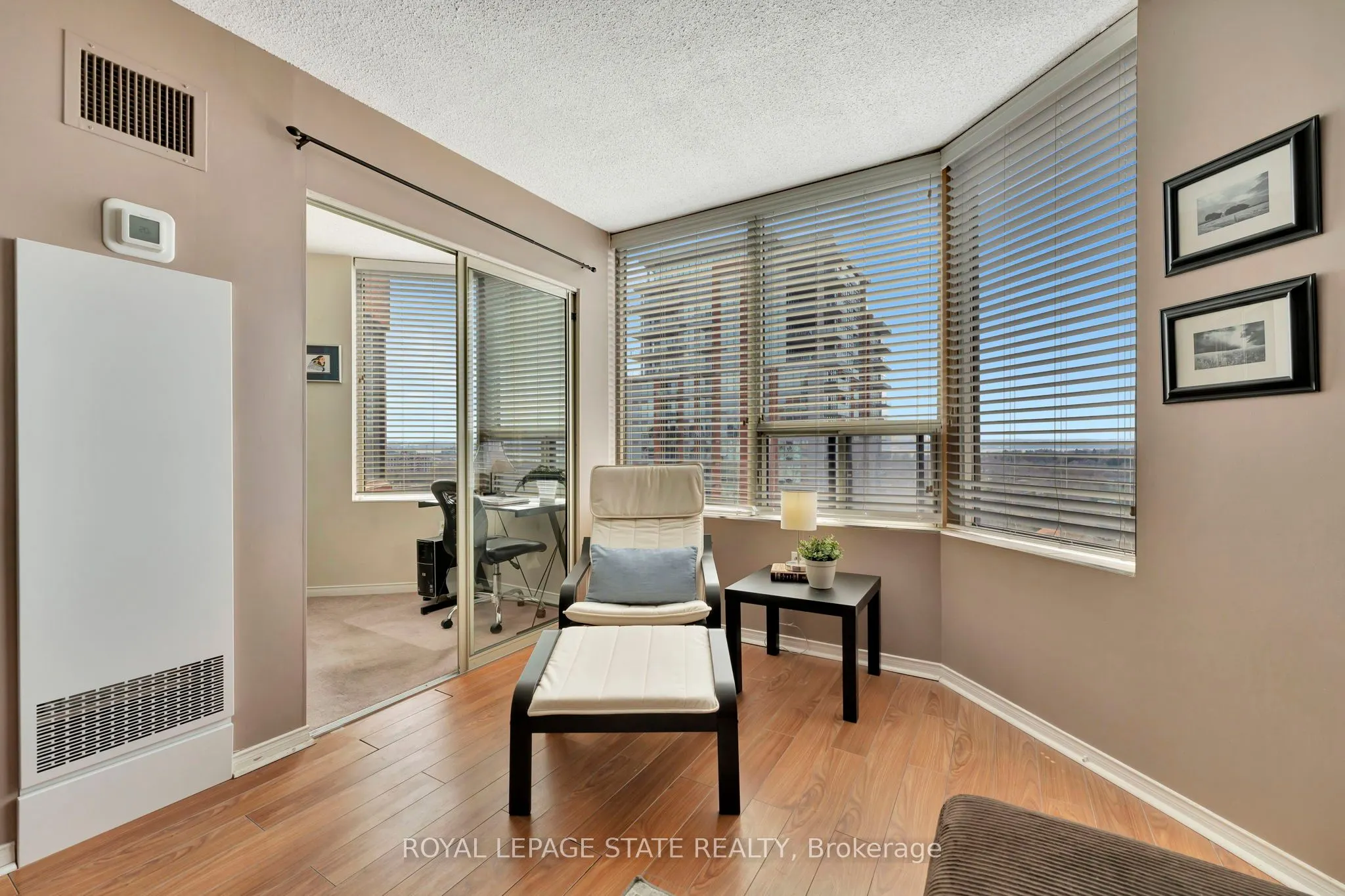 1270 Maple Crossing Boulevard, #1610
