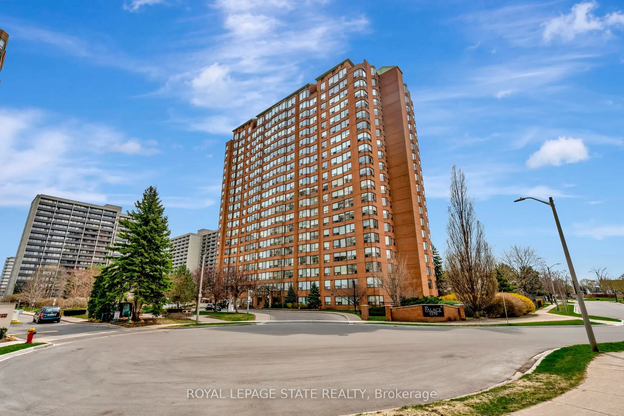 1270 Maple Crossing Boulevard, #1610