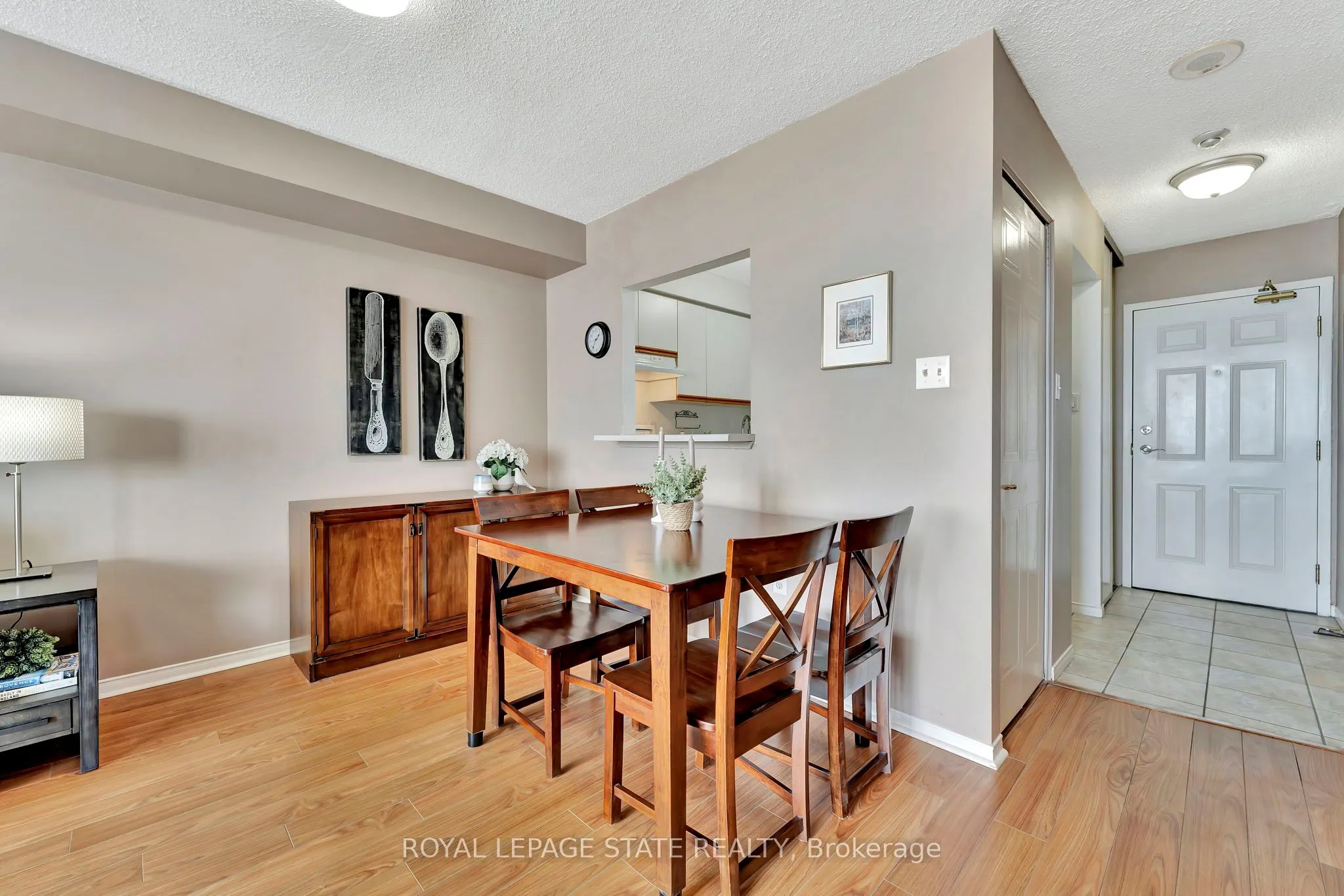 1270 Maple Crossing Boulevard, #1610