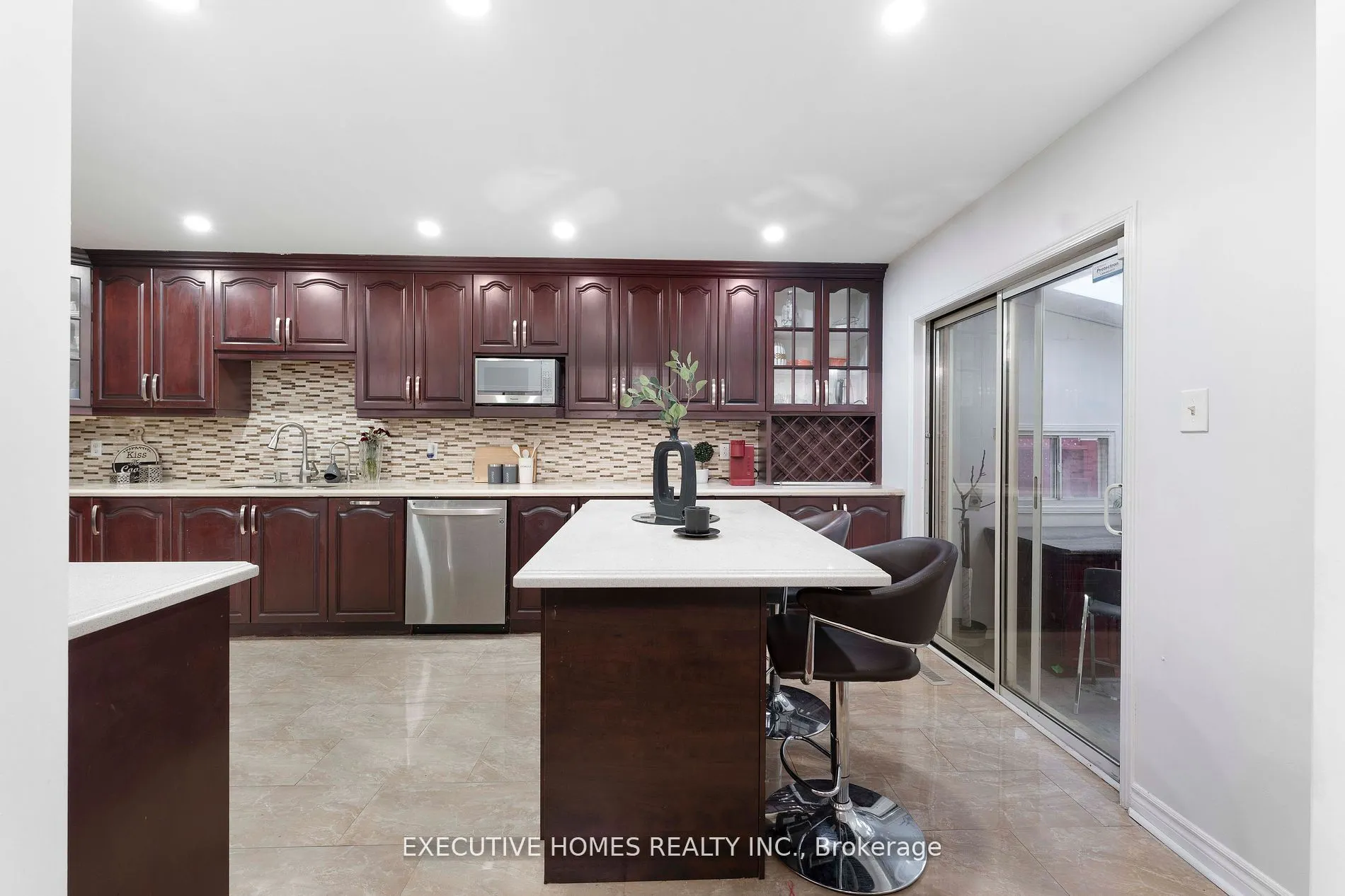 44 Pebblestone Circle