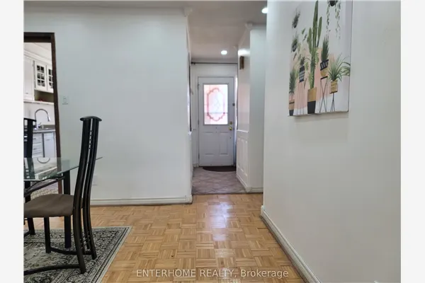 1180 mississauga valley Boulevard W, #4, Mississauga – 3+1 Bedroom Condo with 3 Bathroom