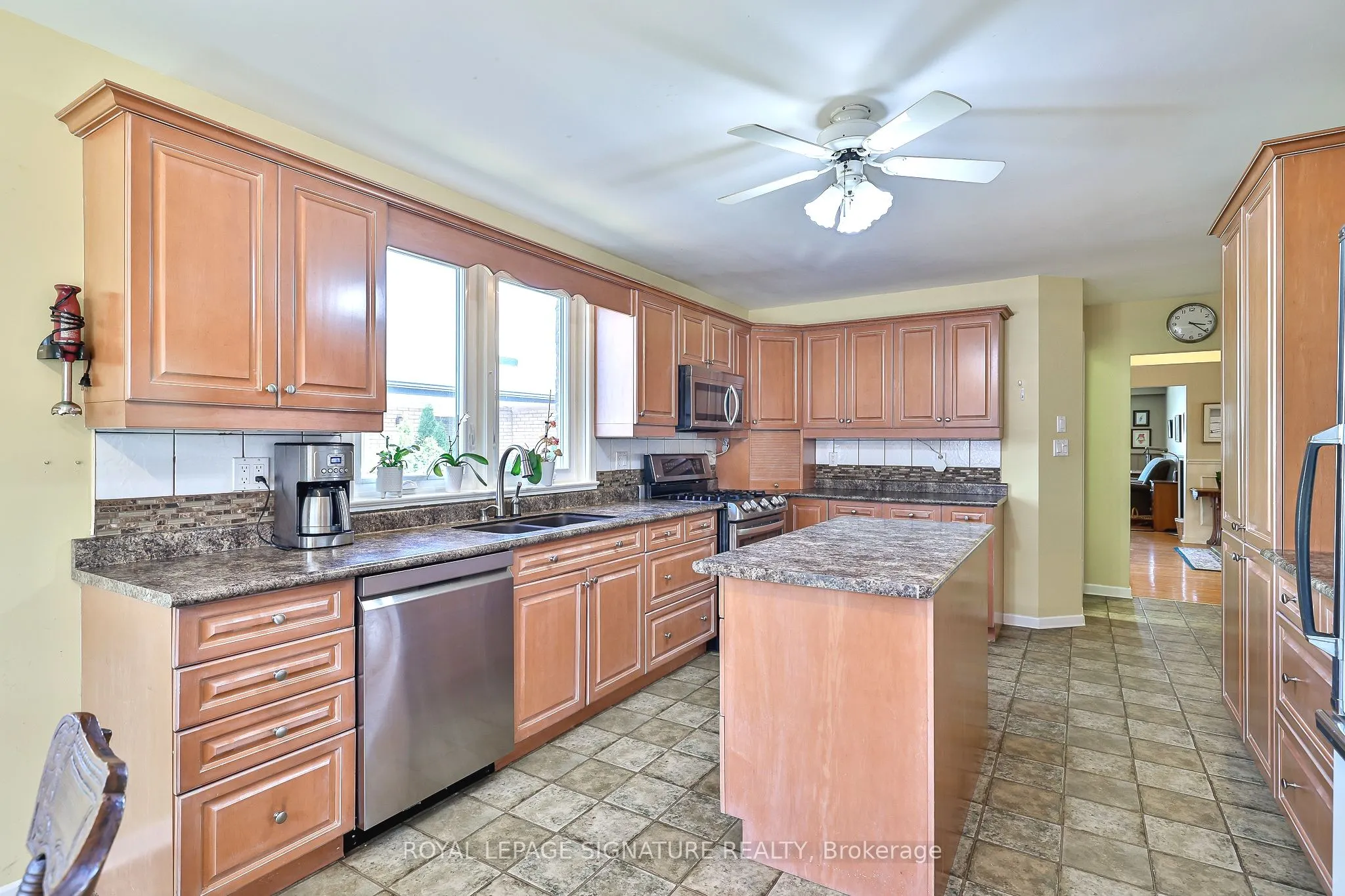 3545 Twinmaple Drive