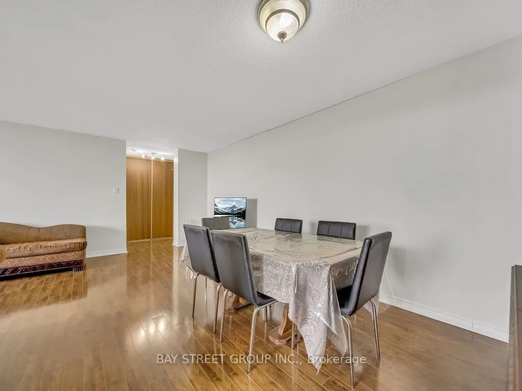 18 Knightsbridge Road, #1003
