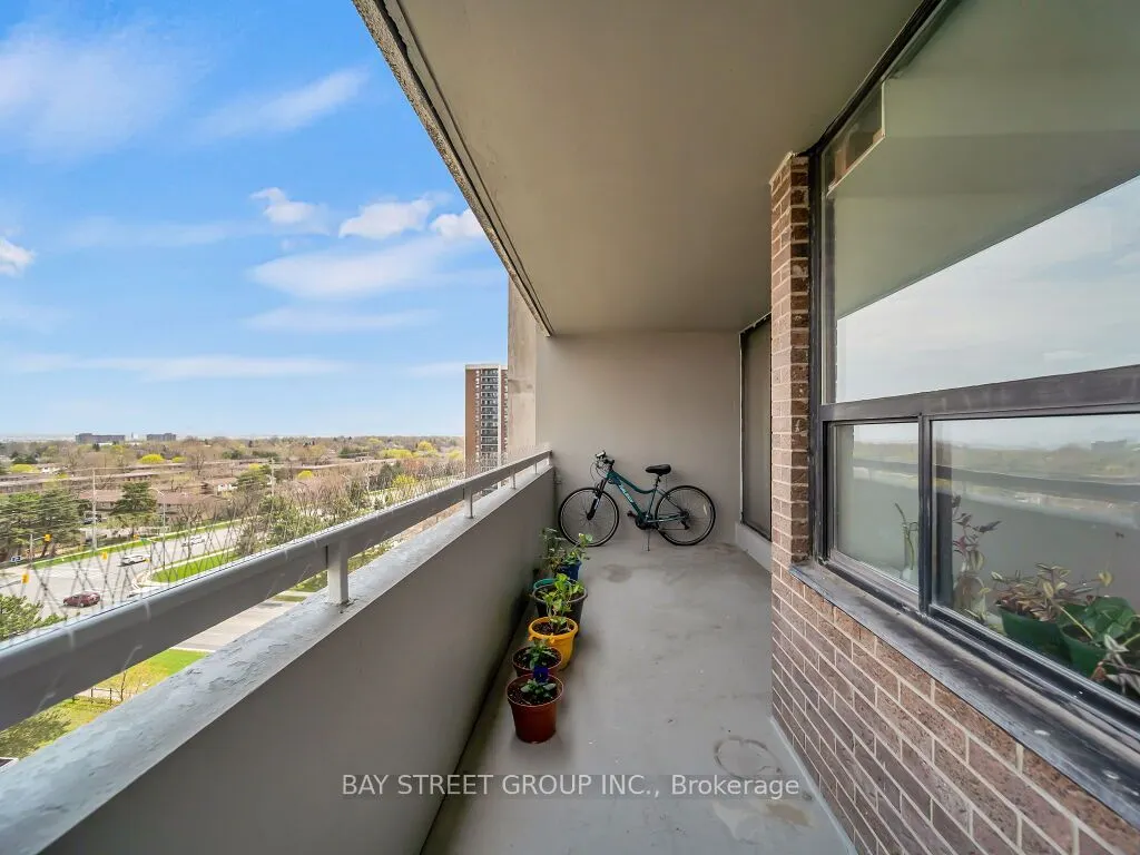 18 Knightsbridge Road, #1003