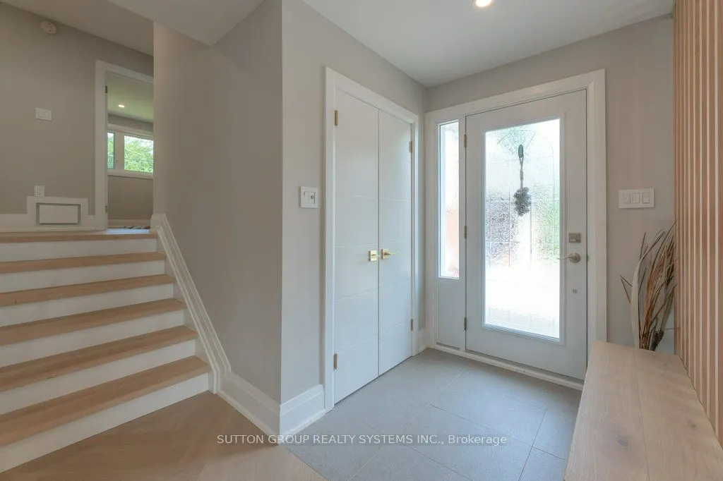 1264 Landfair Crescent