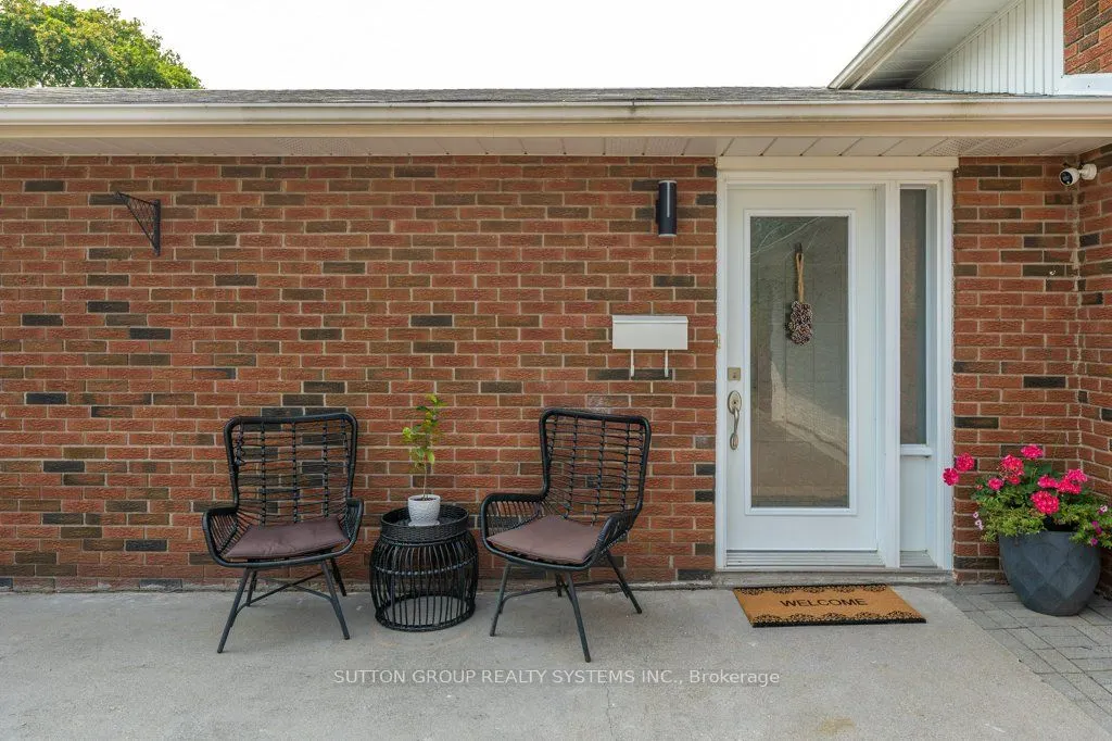 1264 Landfair Crescent