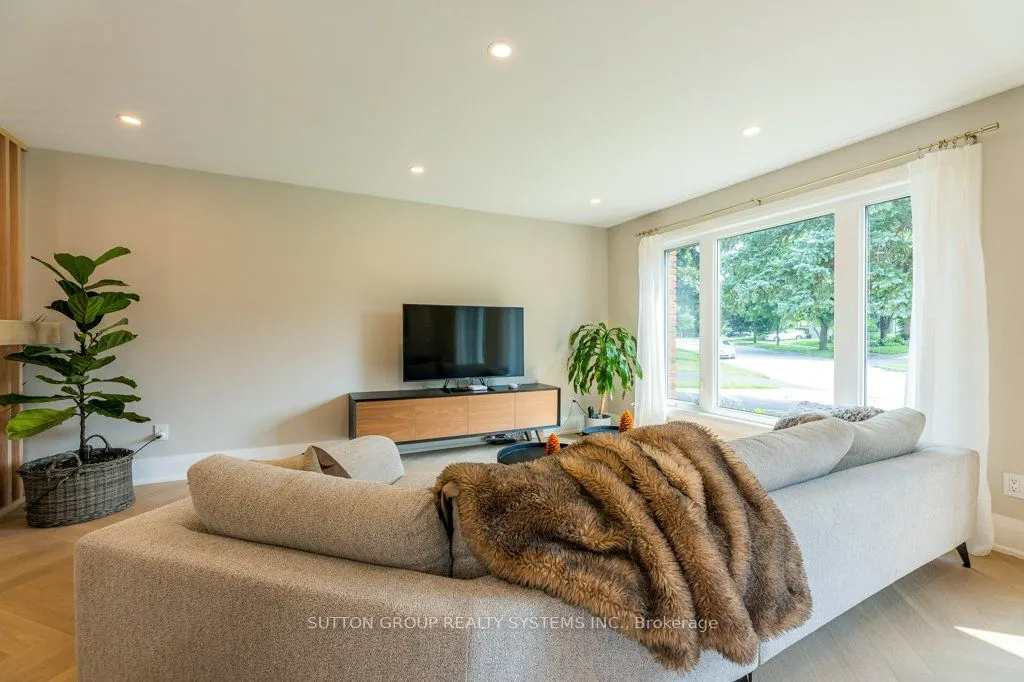 1264 Landfair Crescent