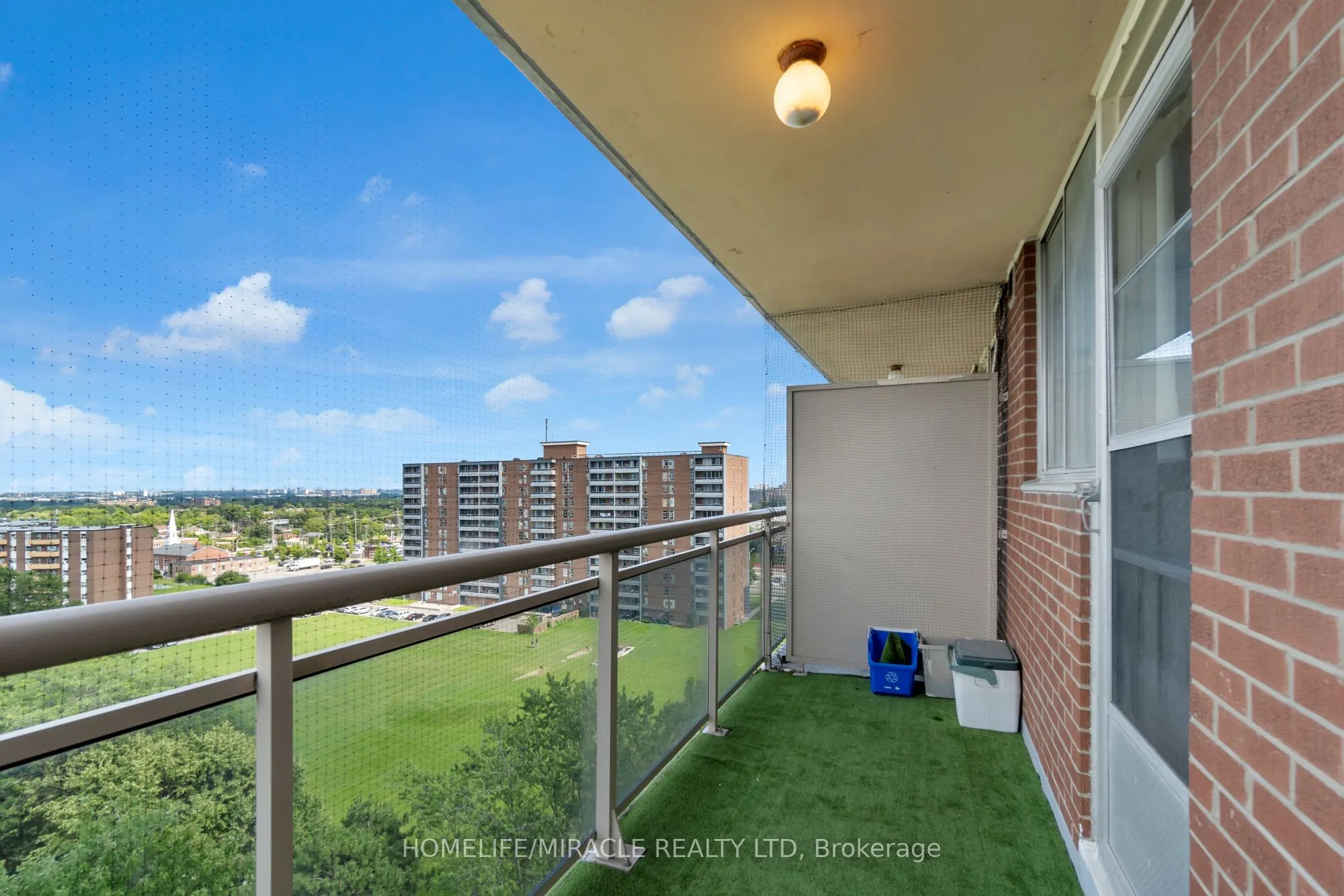 49 Silverstone Drive, #1108