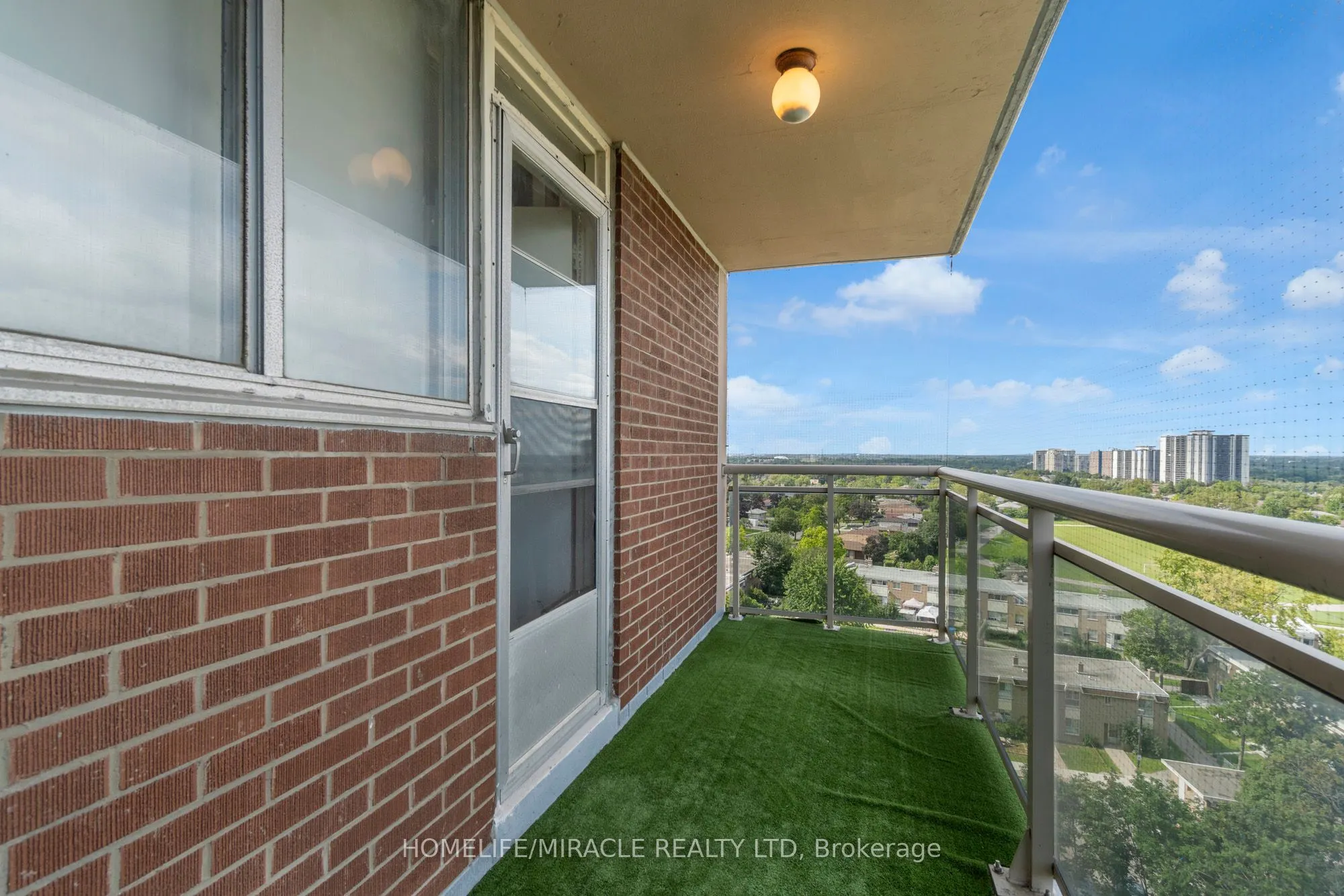 49 Silverstone Drive, #1108