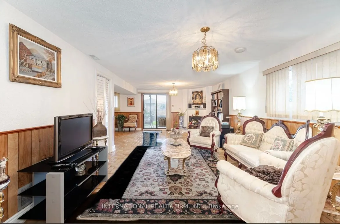4103 Clevedon Drive