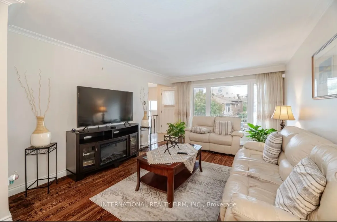 4103 Clevedon Drive