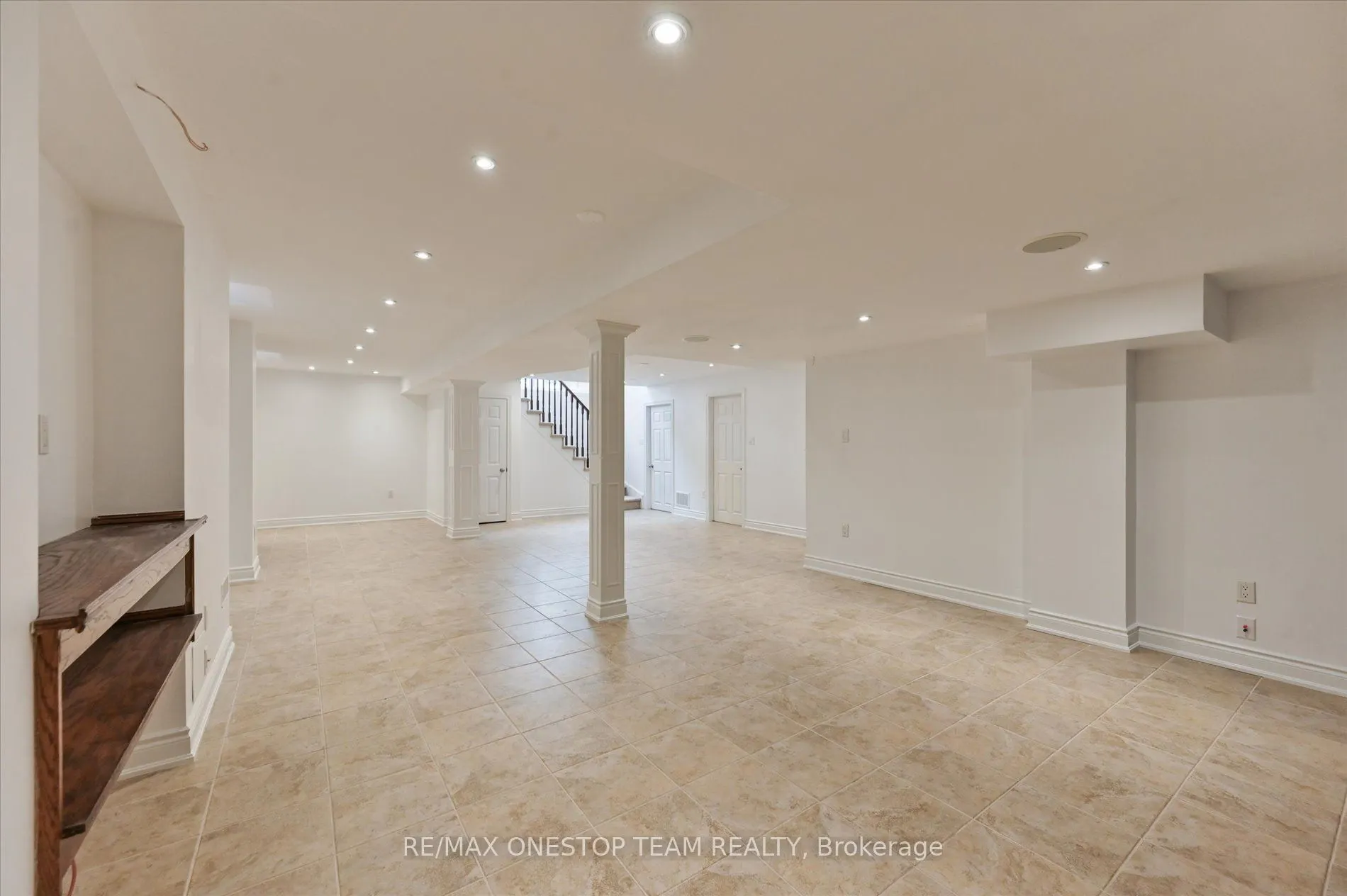 5499 Freshwater Drive