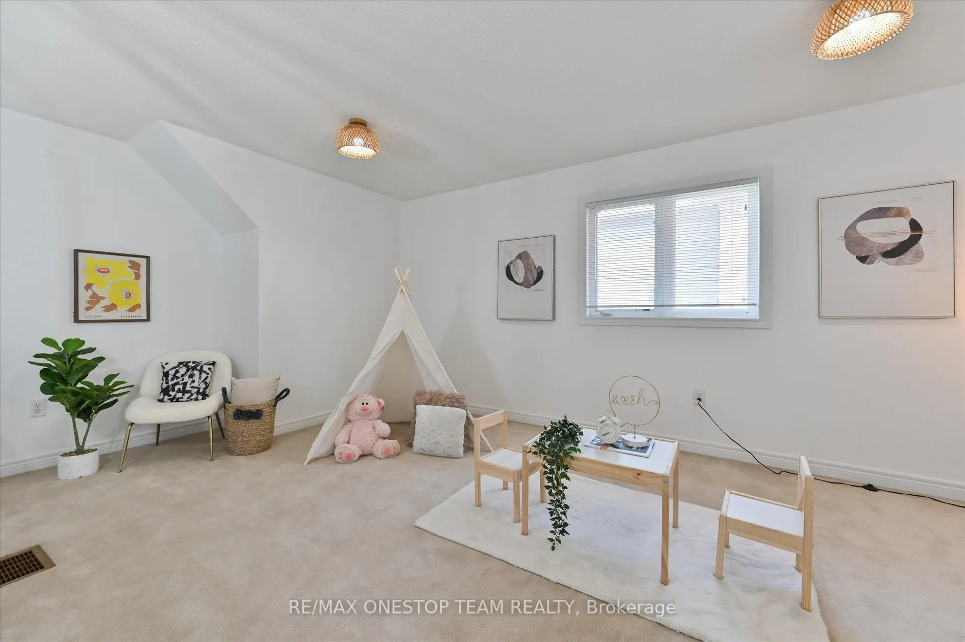 5499 Freshwater Drive
