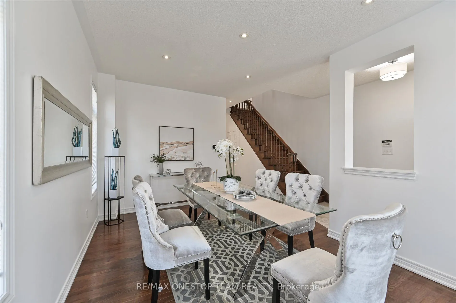 5499 Freshwater Drive