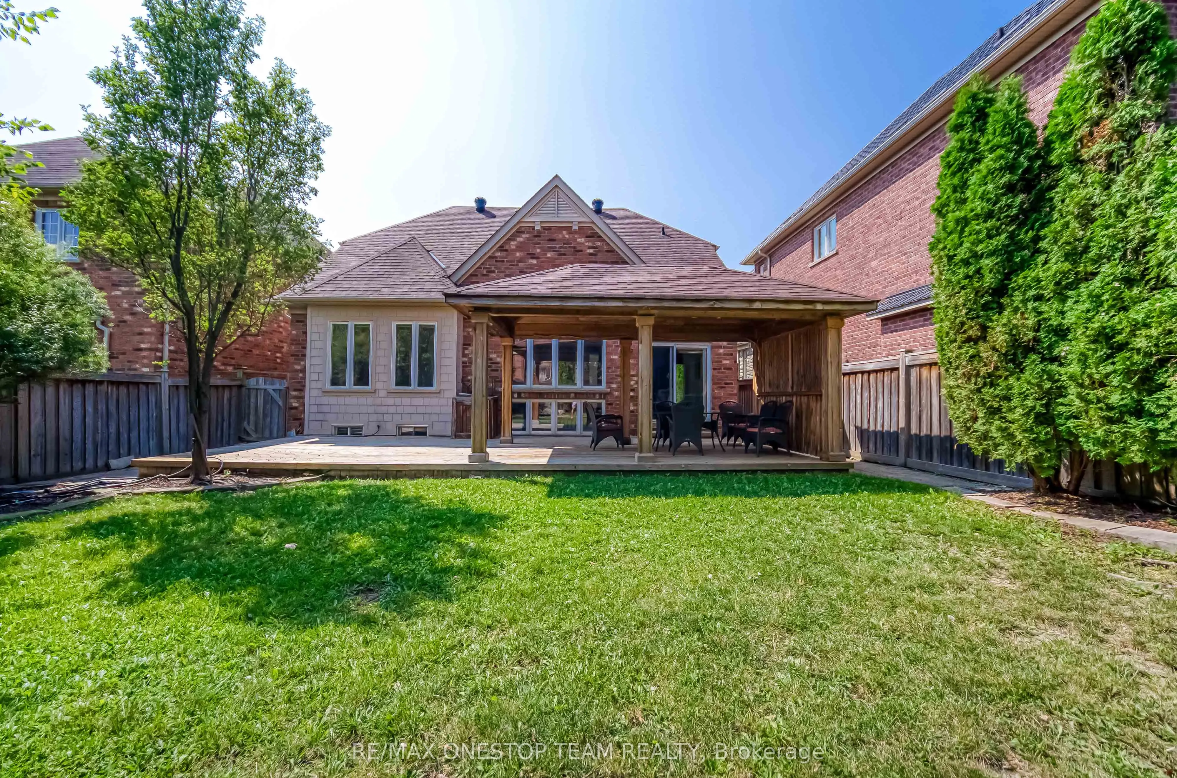 5499 Freshwater Drive