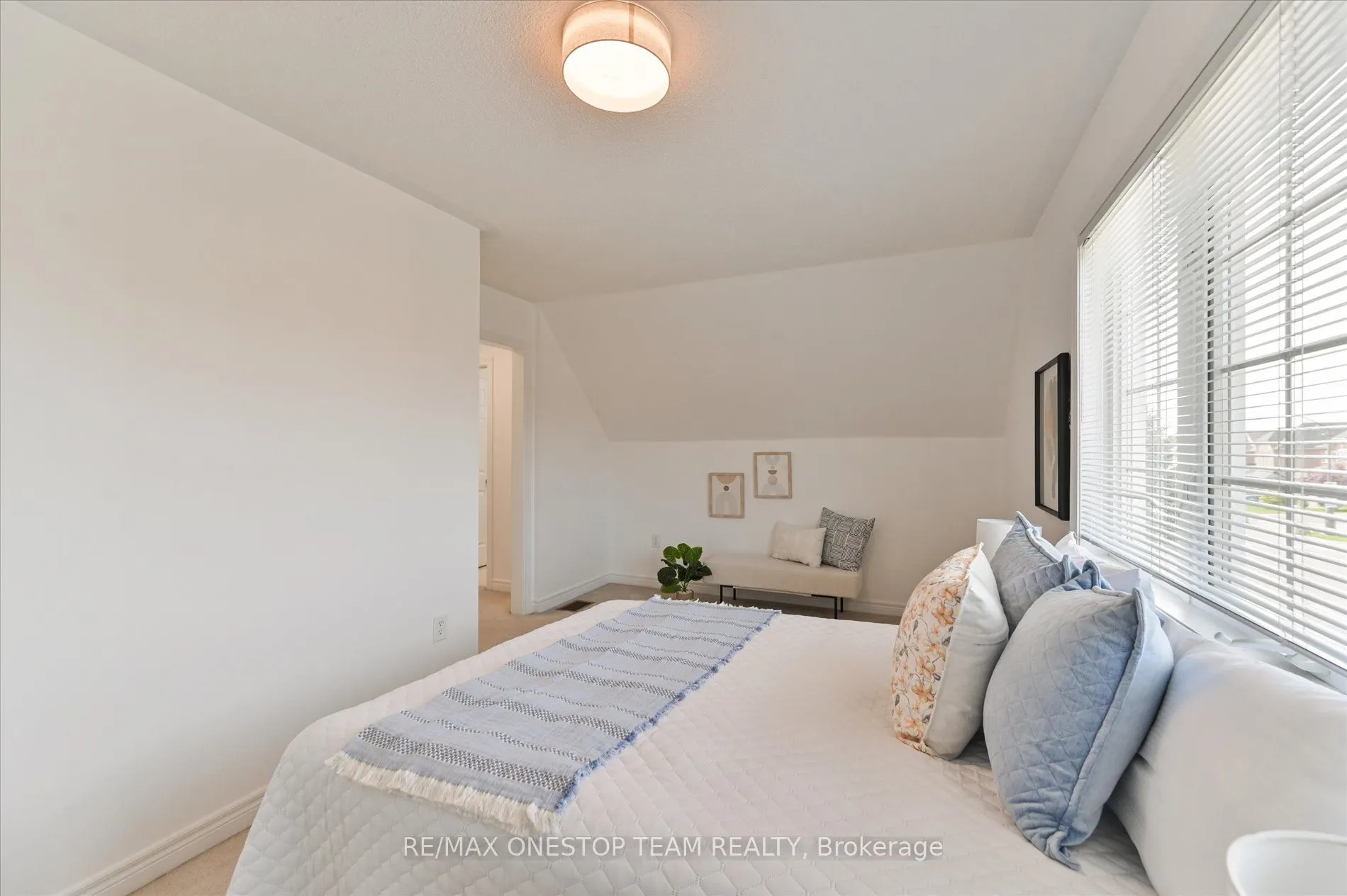 5499 Freshwater Drive