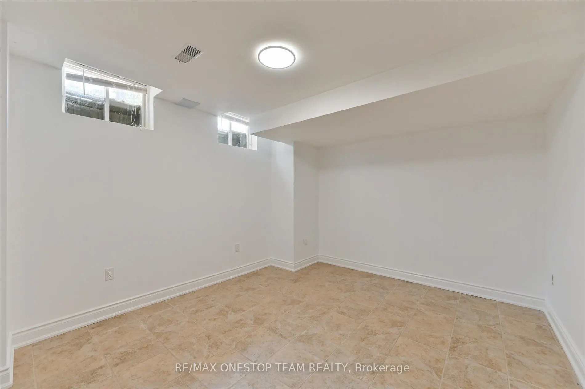 5499 Freshwater Drive