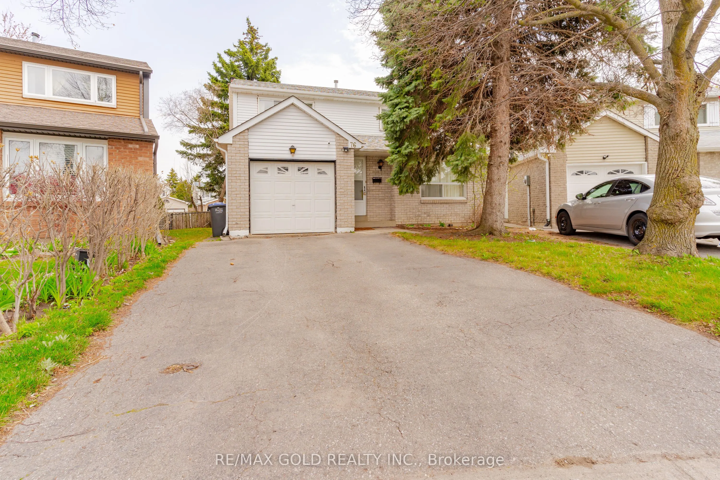 76 Mayfair Crescent