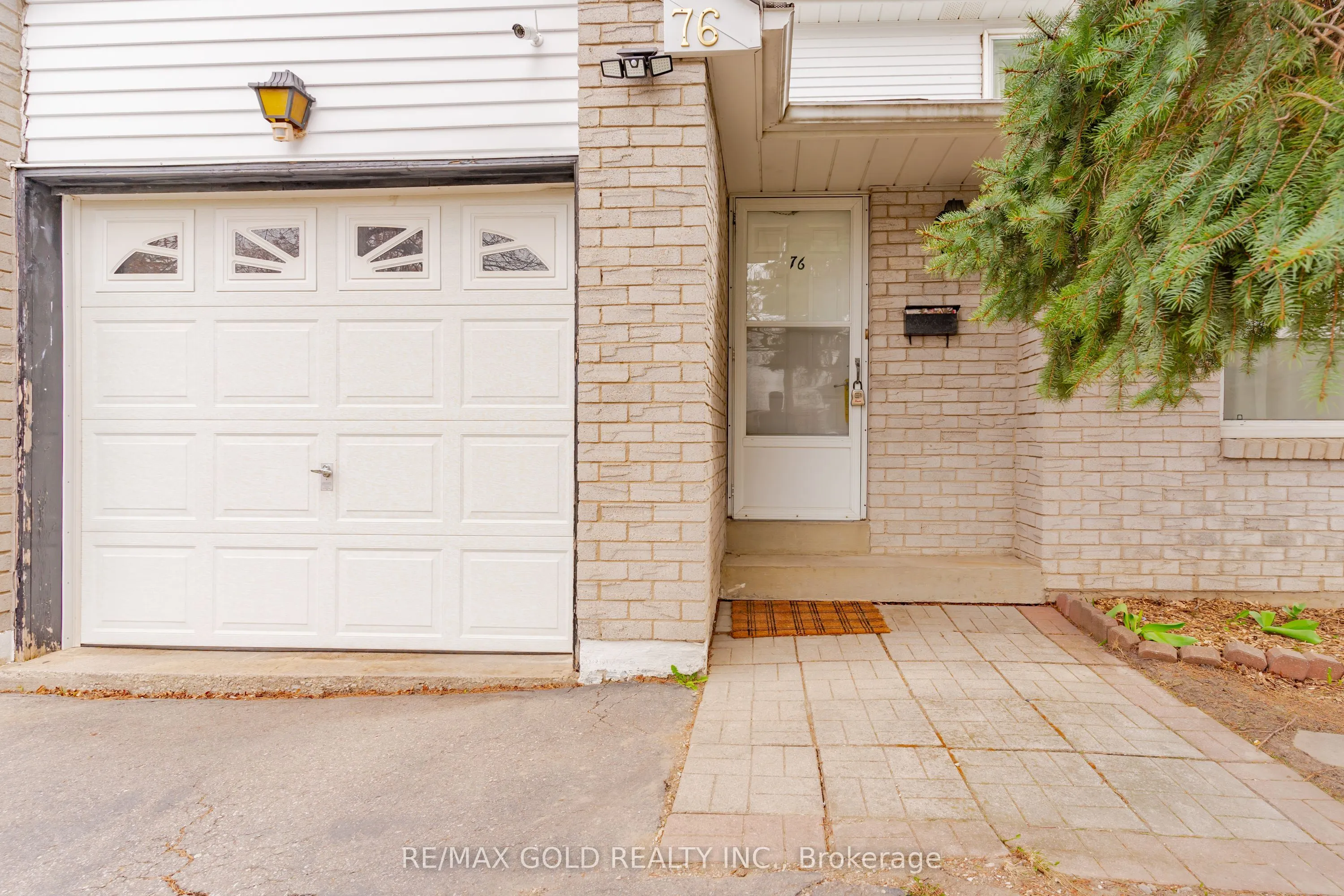 76 Mayfair Crescent